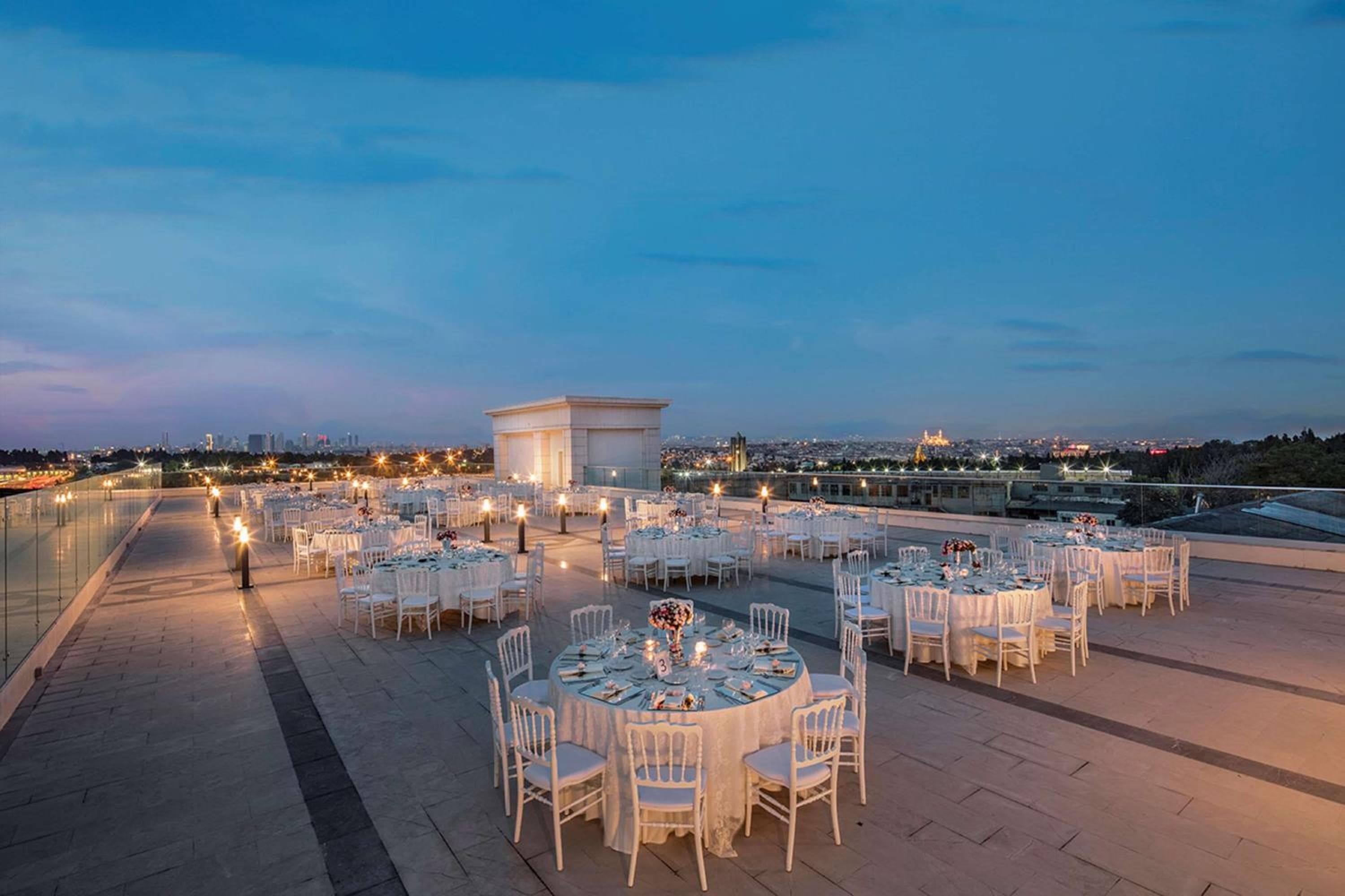 Doubletree By Hilton Istanbul Topkapi — 6