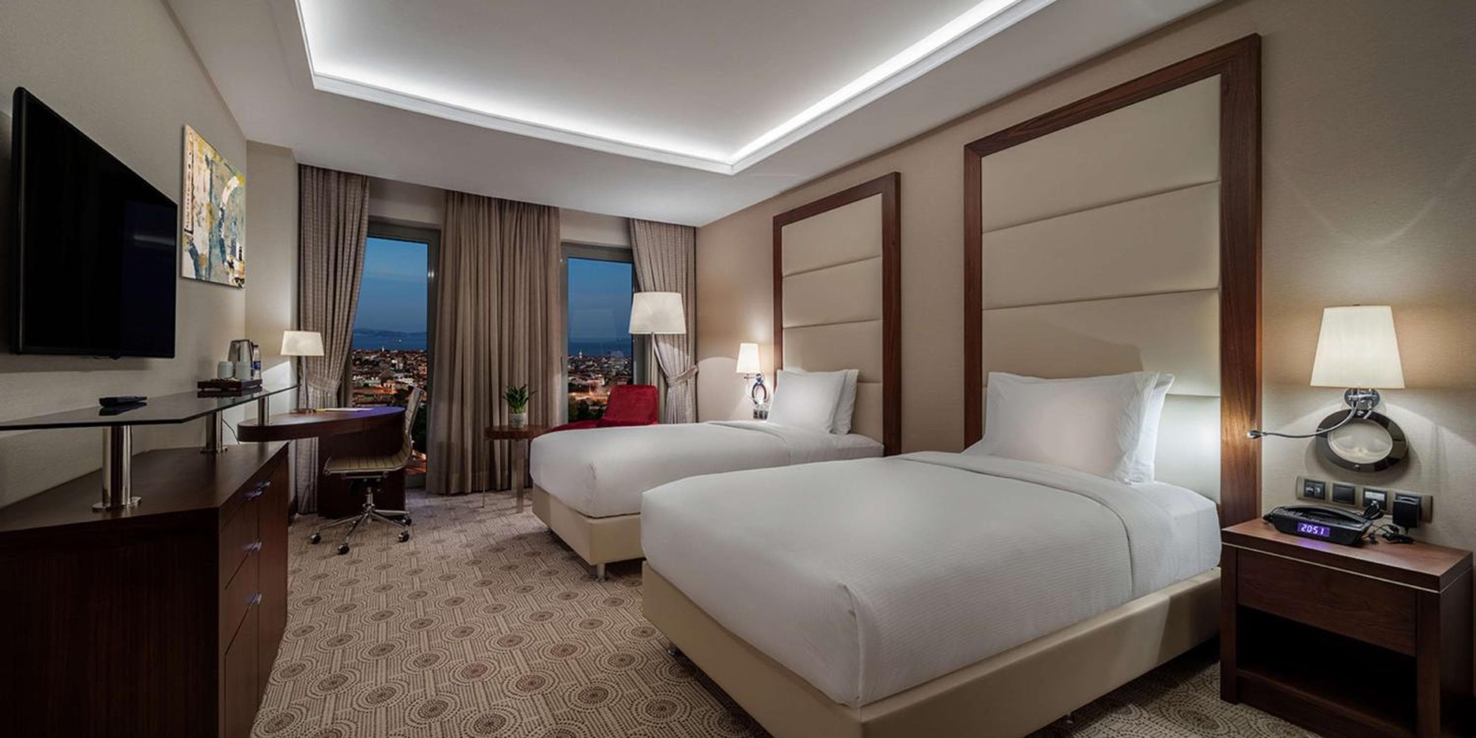 Doubletree By Hilton Istanbul Topkapi — 16
