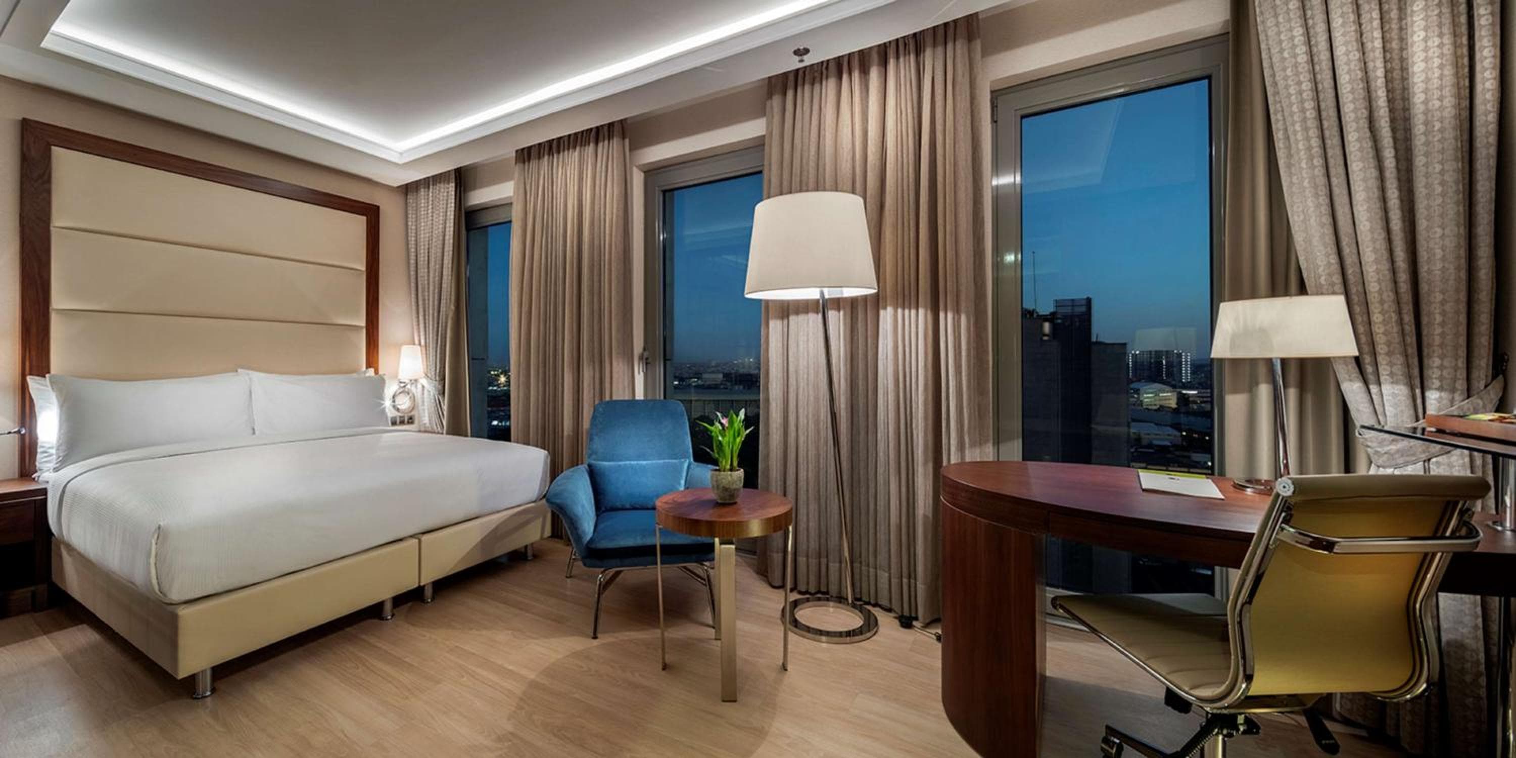 Doubletree By Hilton Istanbul Topkapi — 19