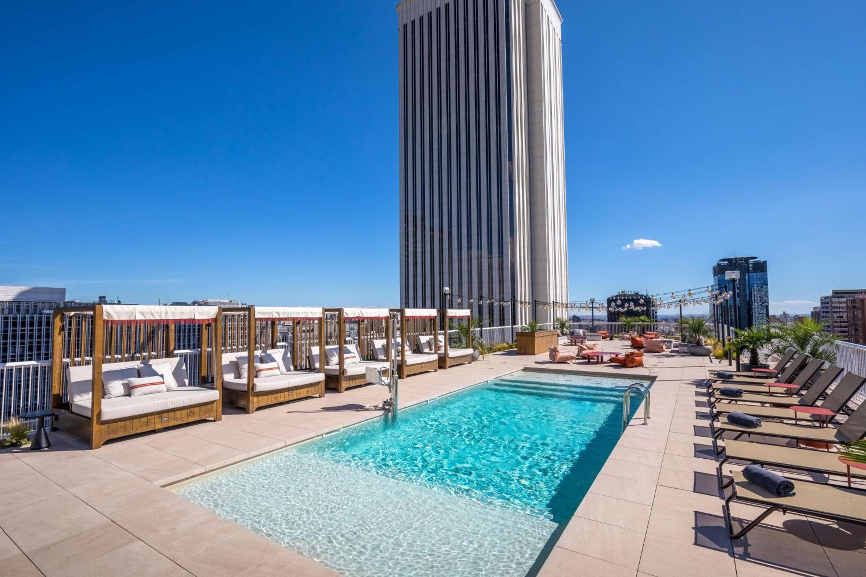 Canopy by Hilton Madrid Castellana — 16