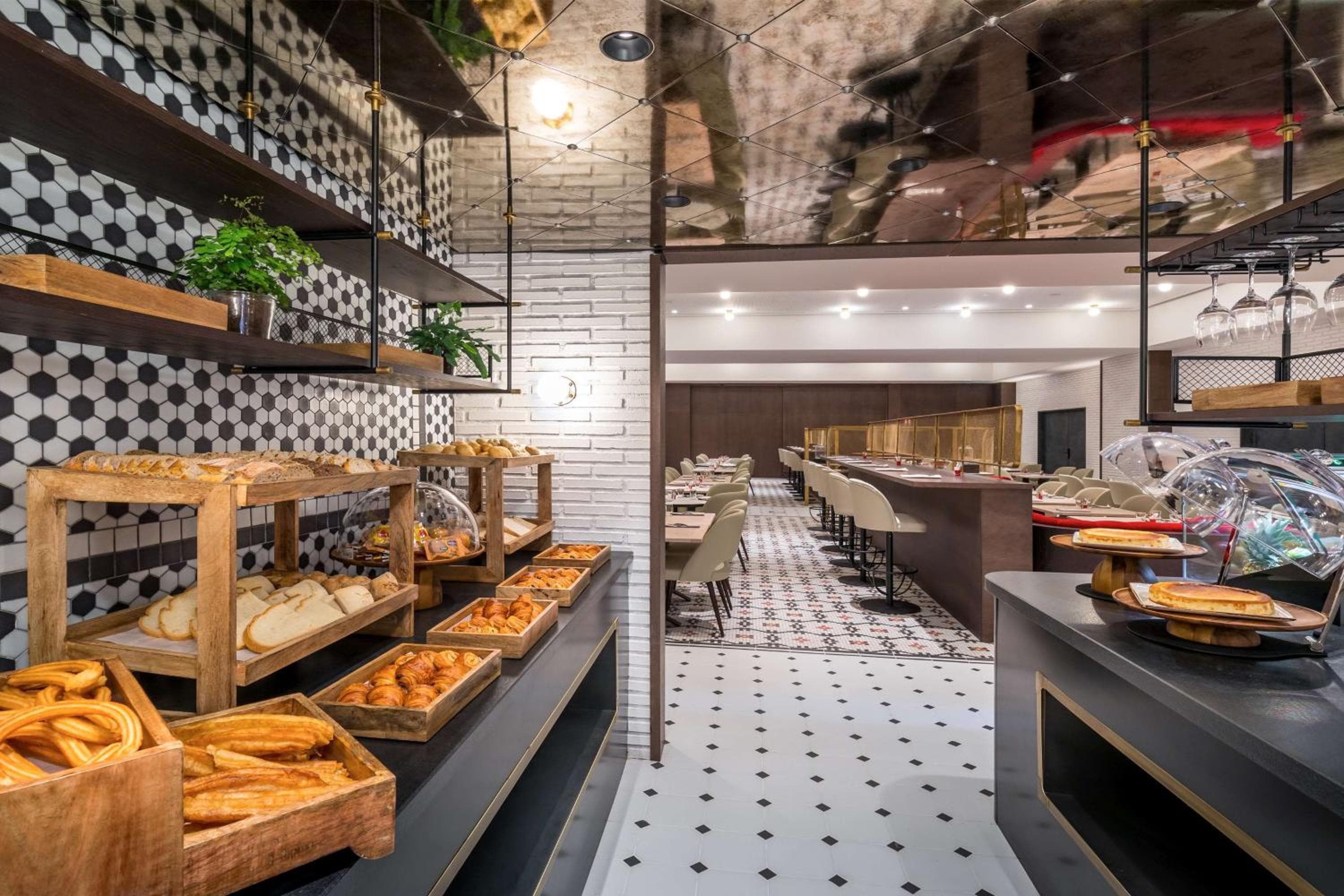 Canopy by Hilton Madrid Castellana — 26