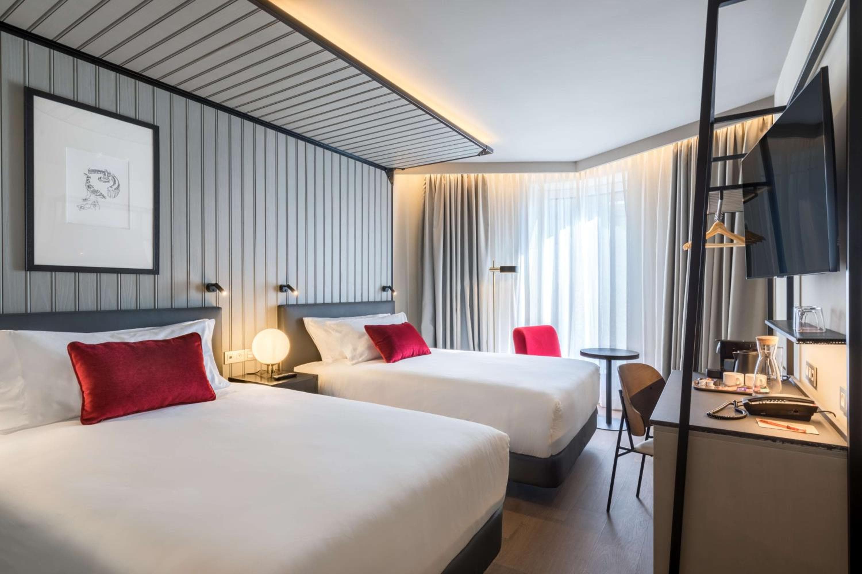 Canopy by Hilton Madrid Castellana — 8