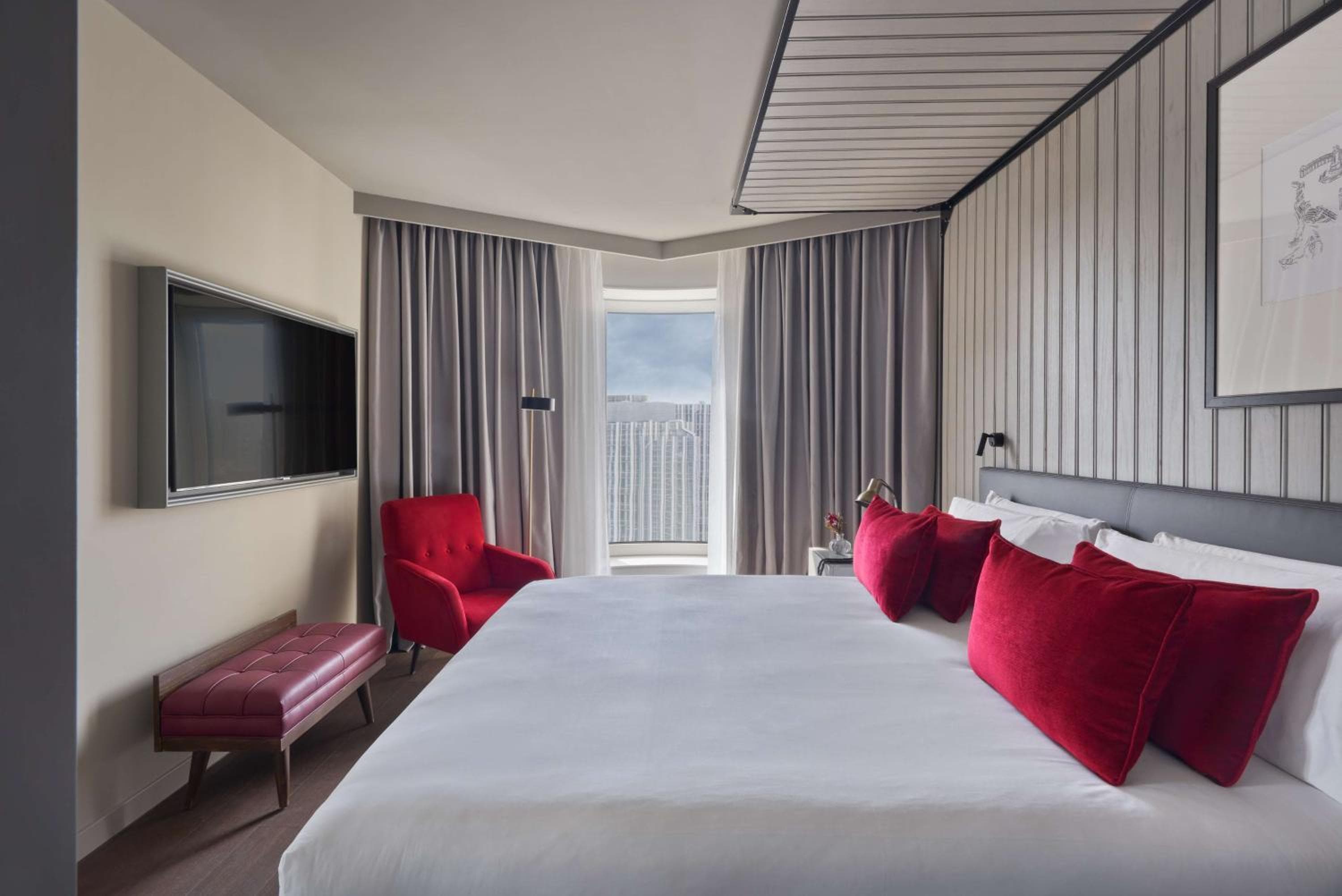 Canopy by Hilton Madrid Castellana — 2