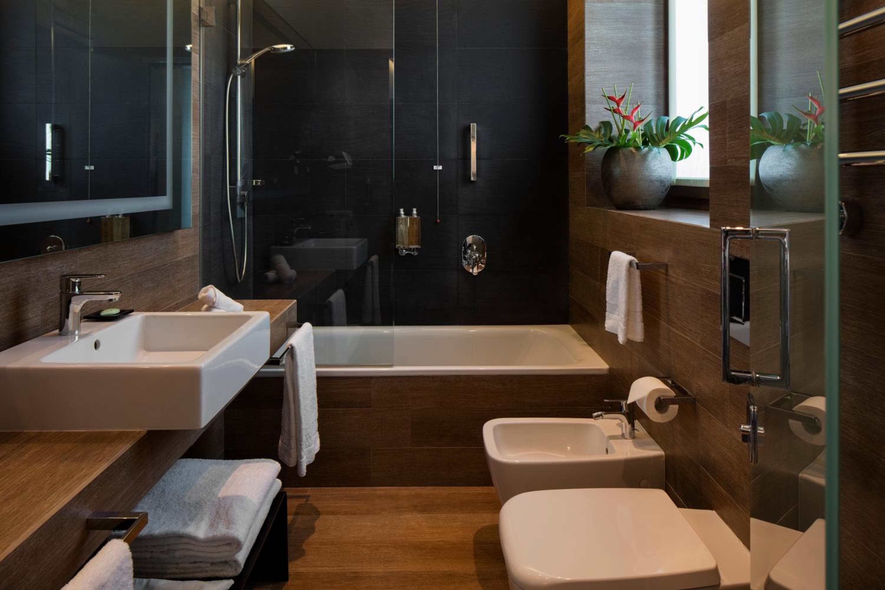 Starhotels Eco — 7