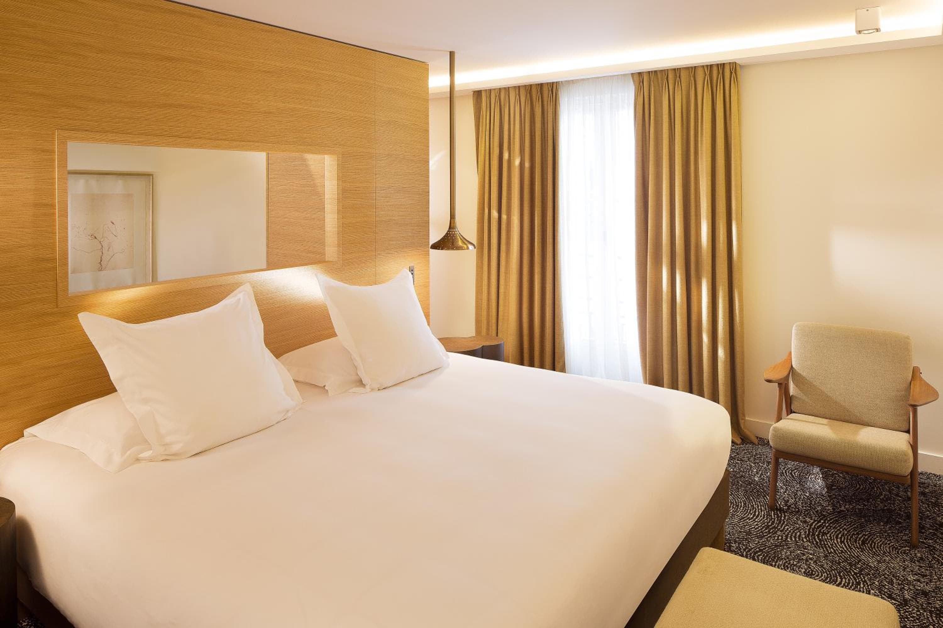 Hotel Marignan Campos Elíseos — 26