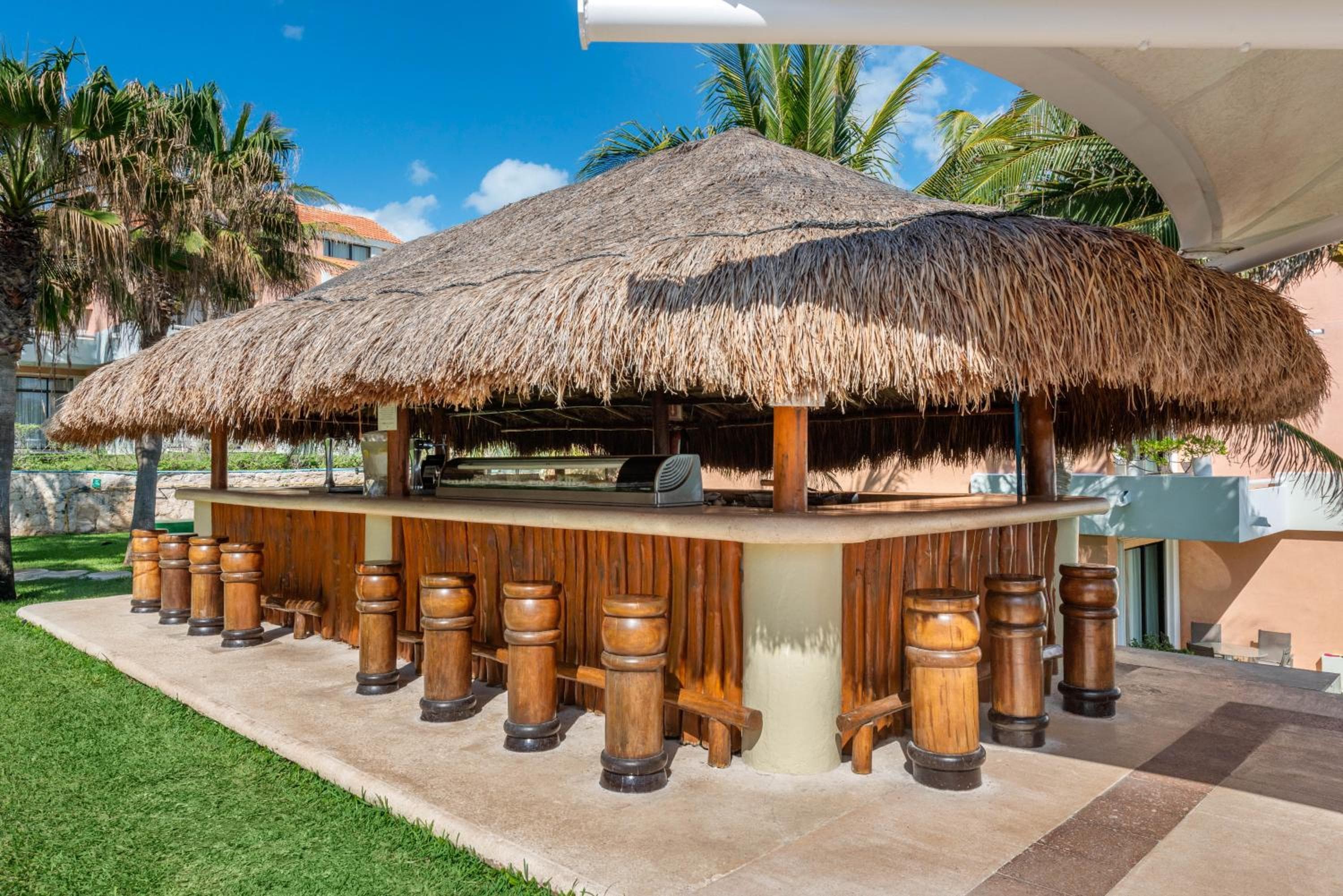 Wyndham Grand Cancun All Inclusive Resort & Villas — 13