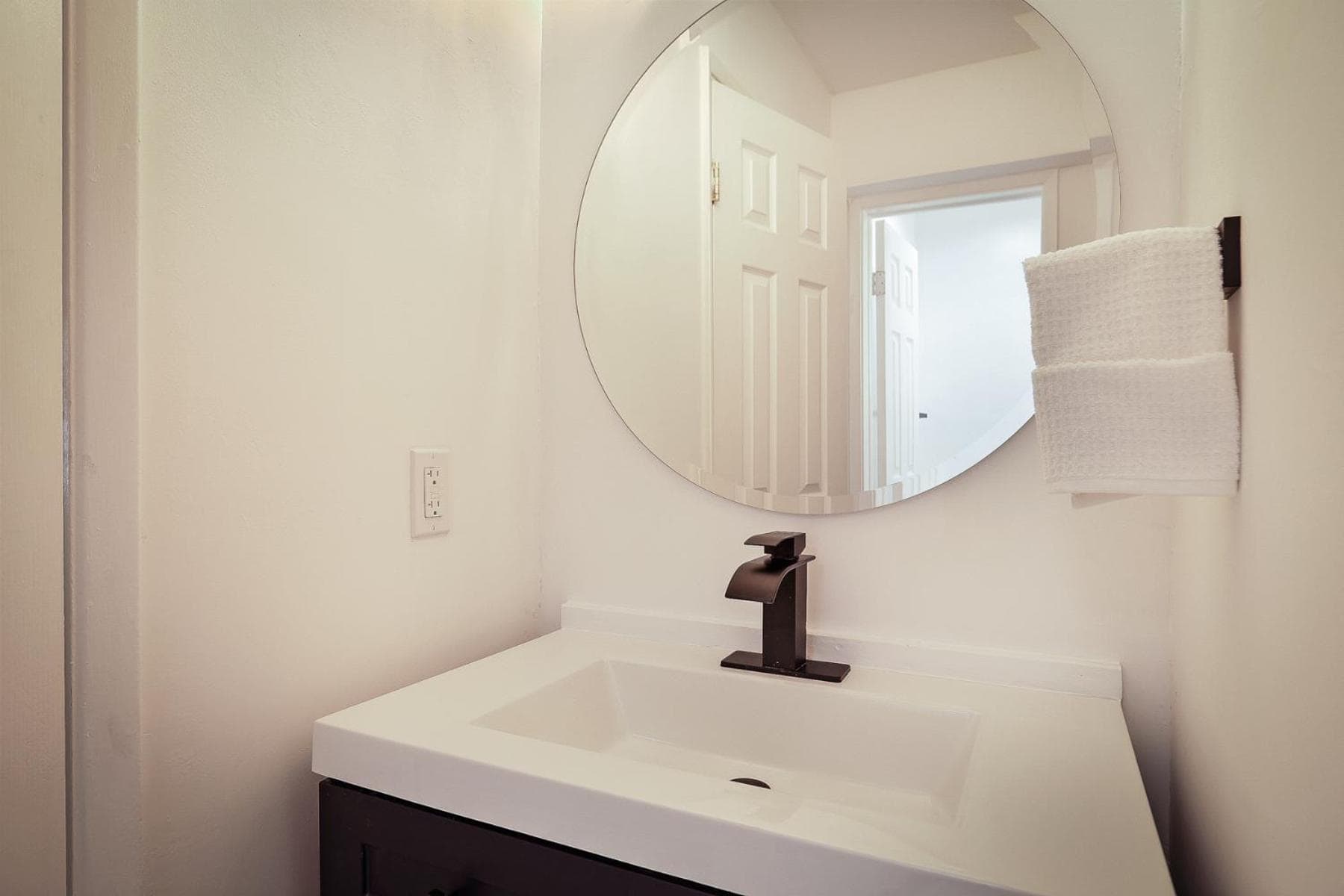La Mer Suites — 28