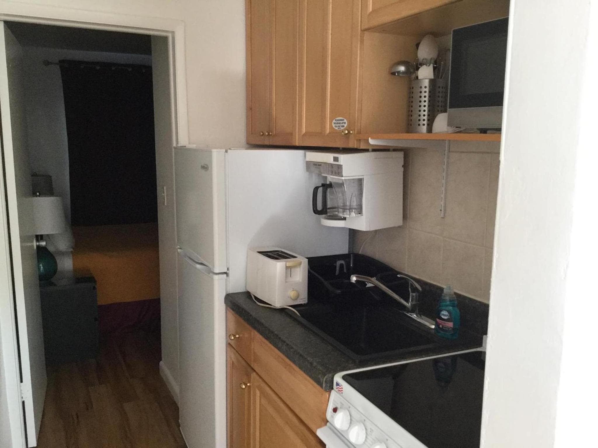 Breakaway Inn Guest House — 18