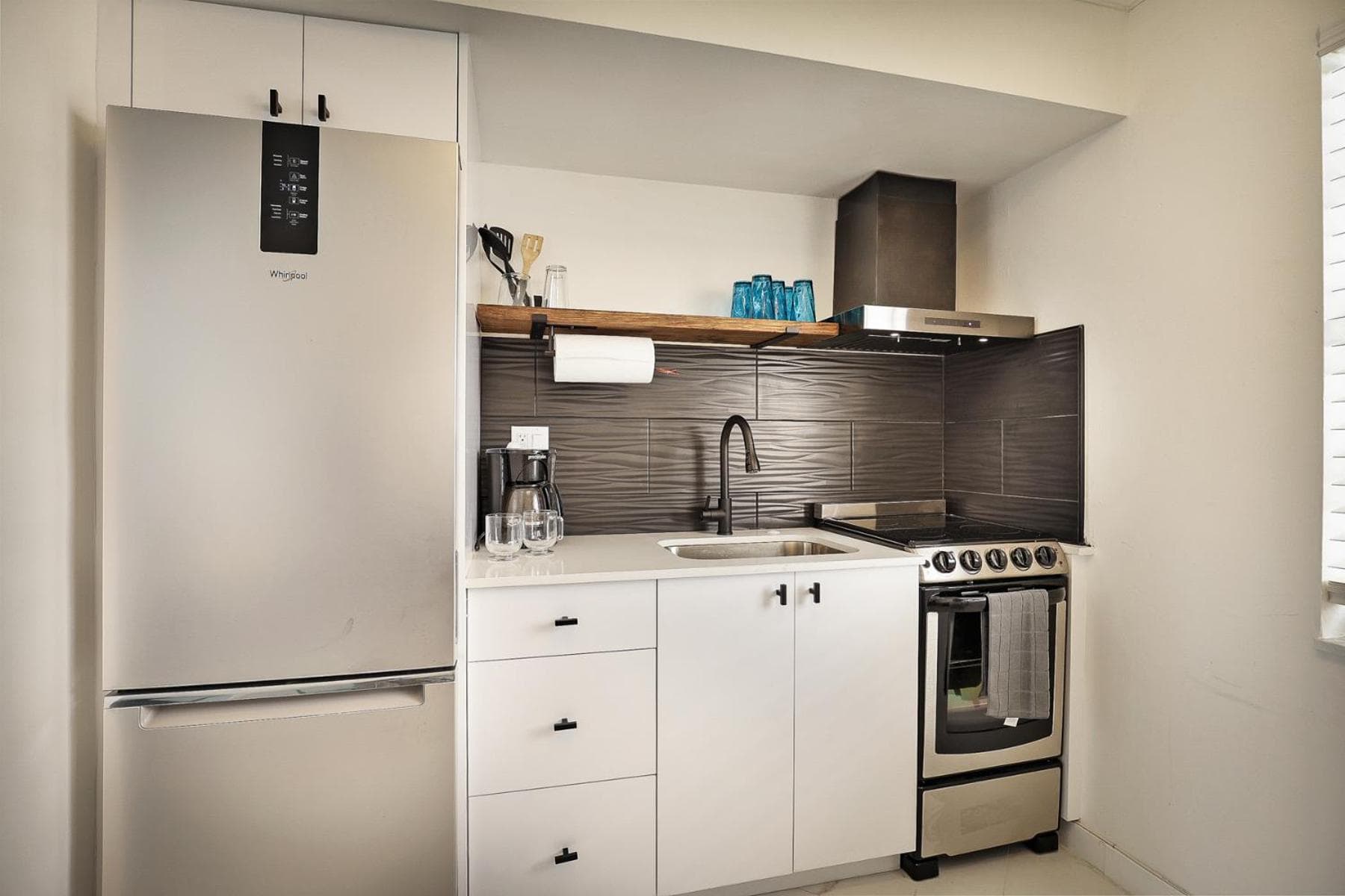 La Mer Suites — 19
