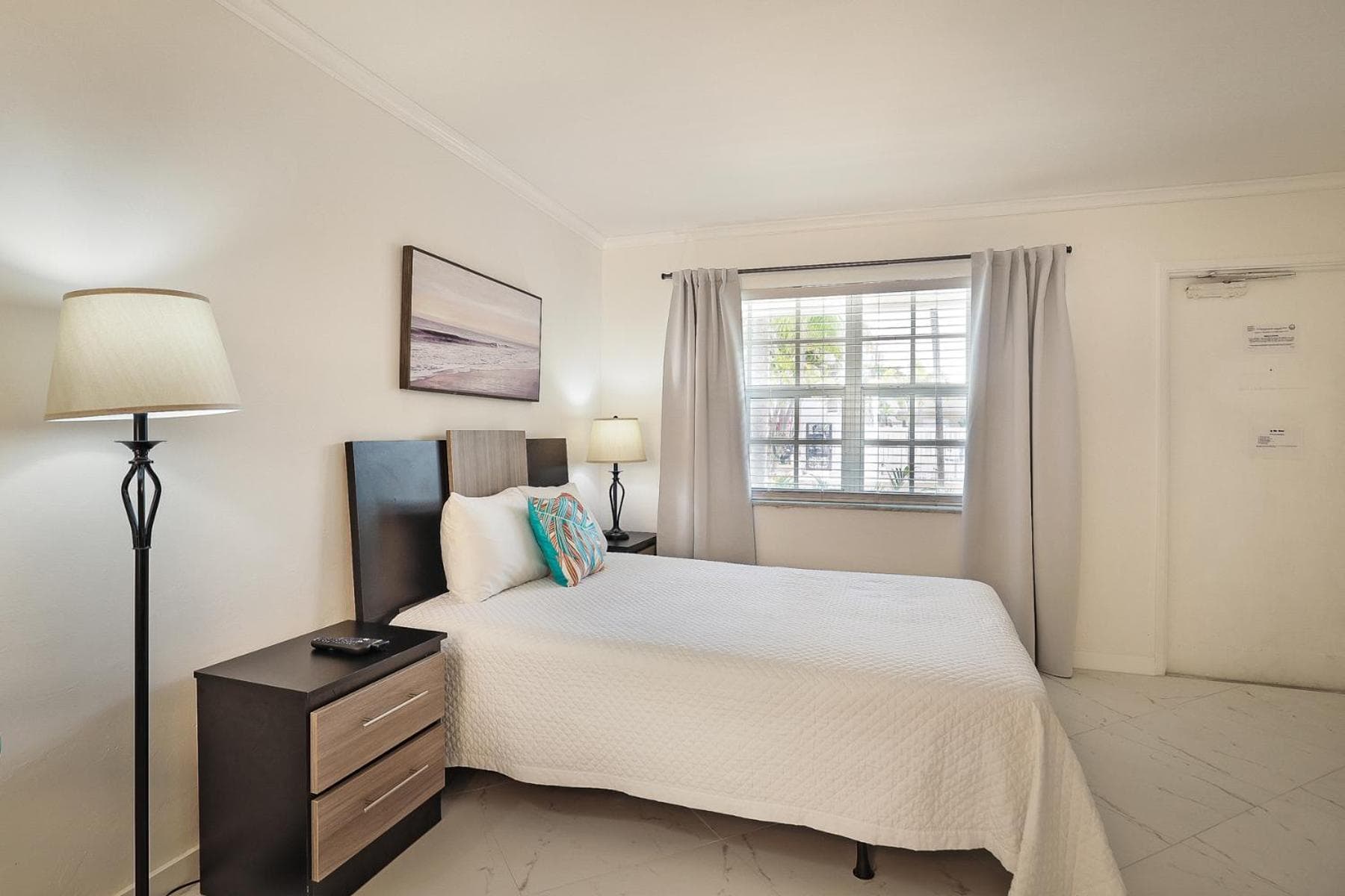 La Mer Suites — 13