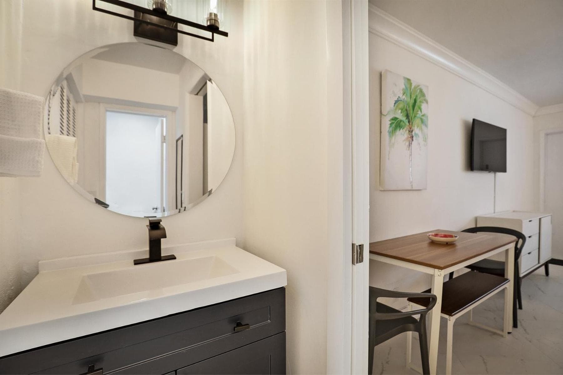 La Mer Suites — 14