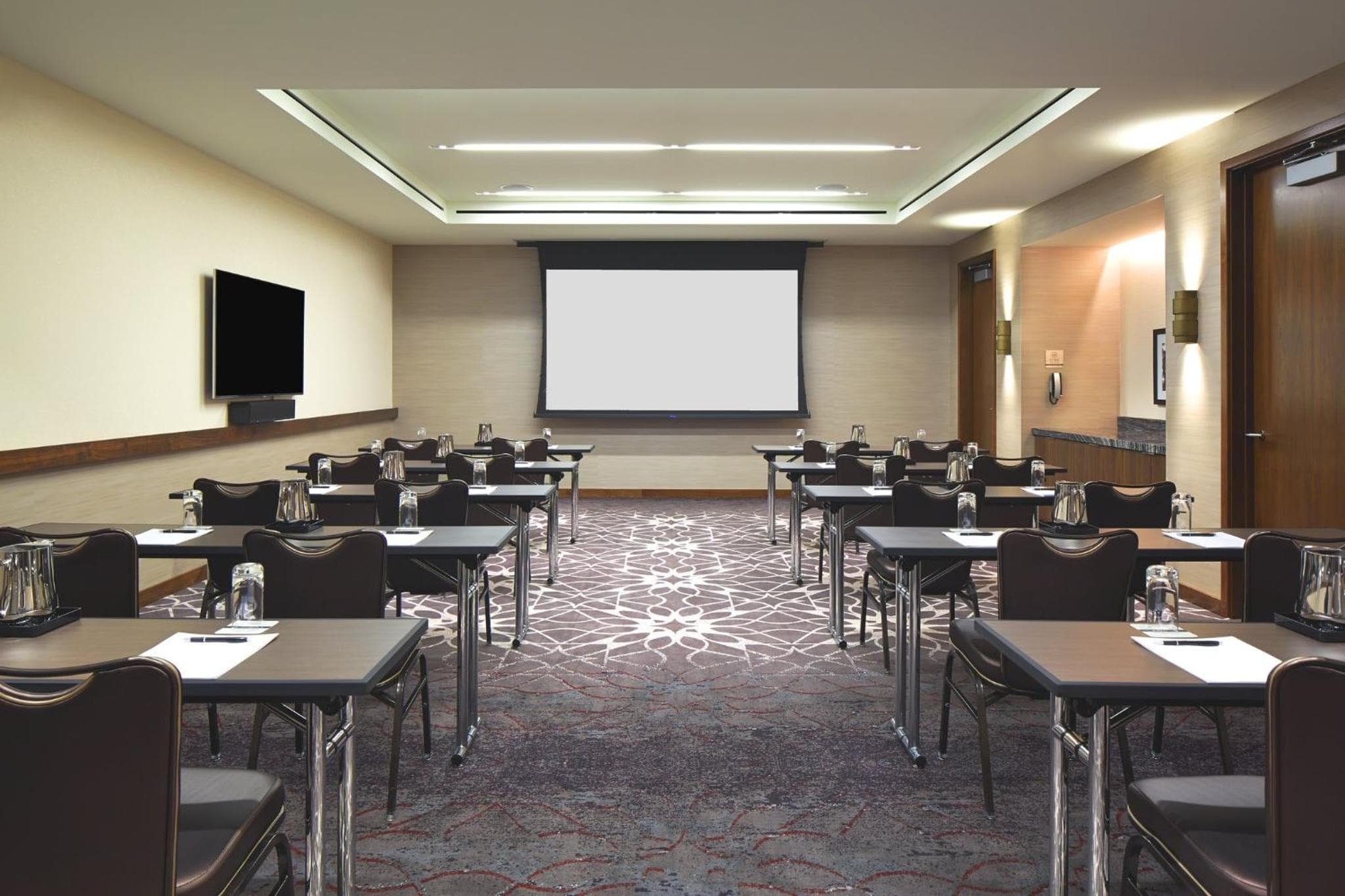 Loews Chicago Hotel hotel, 455 North Park Drive, Chicago, United States — photo 81