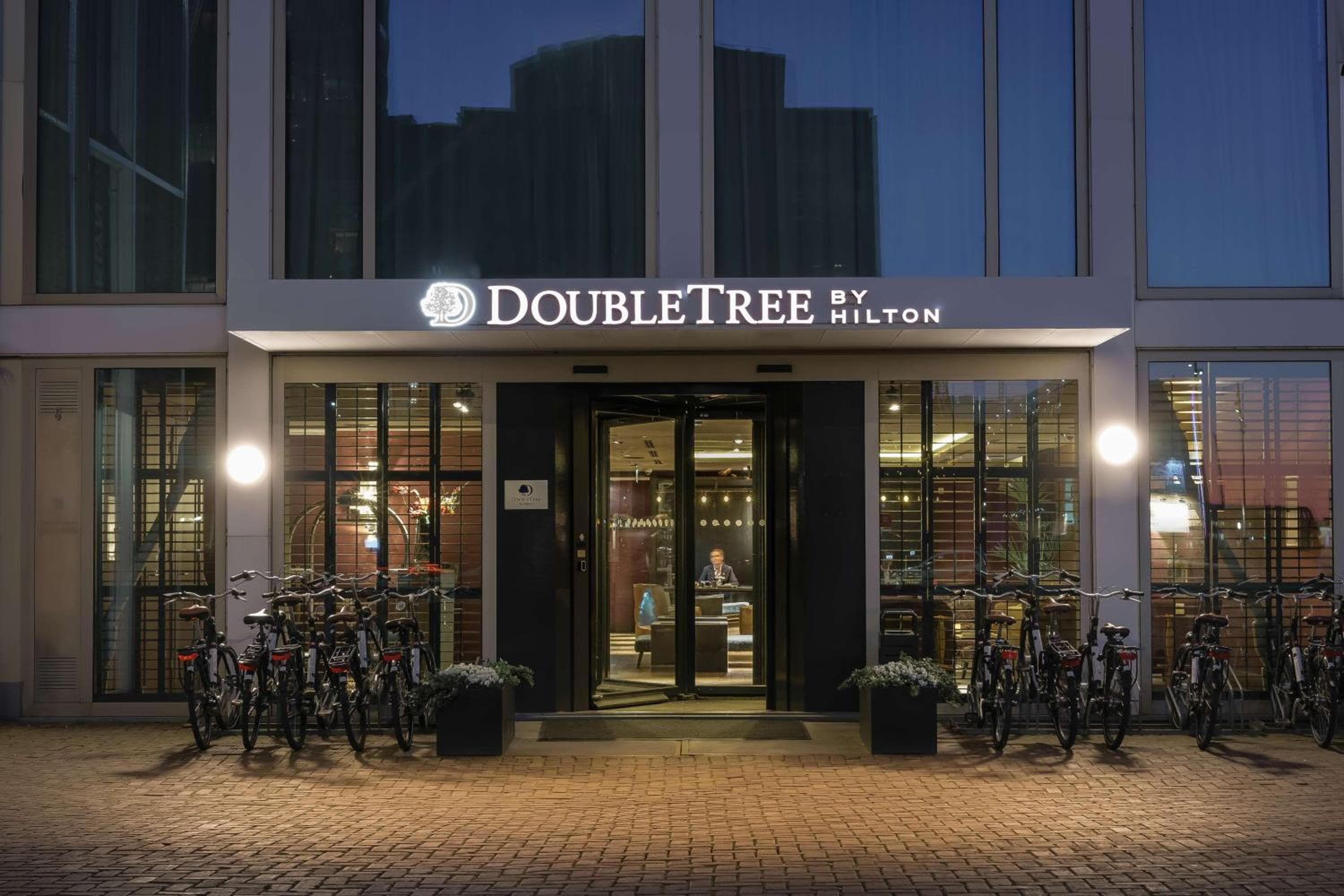 DoubleTree by Hilton Amsterdam - NDSM Wharf — 28