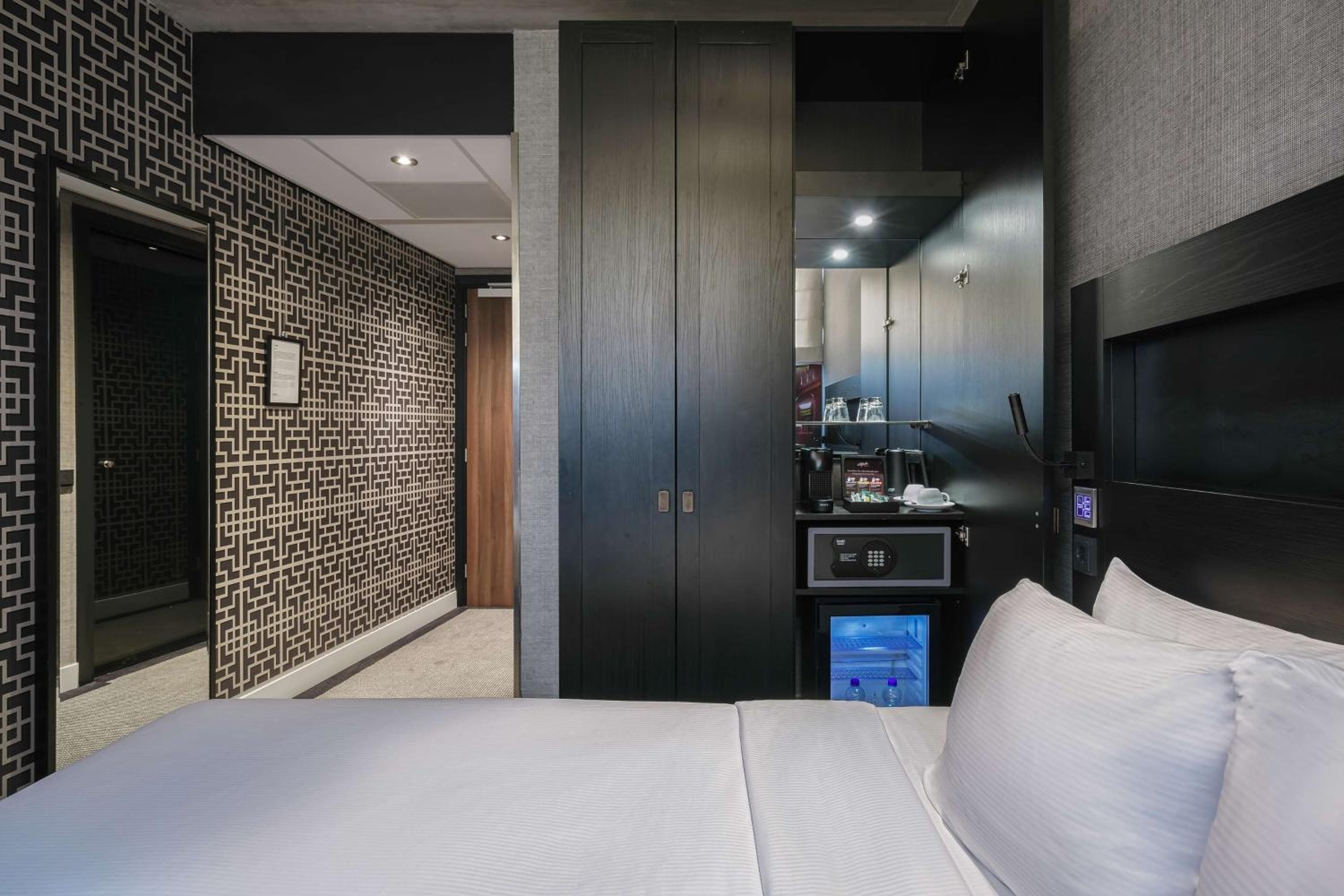 DoubleTree by Hilton Amsterdam - NDSM Wharf — 14