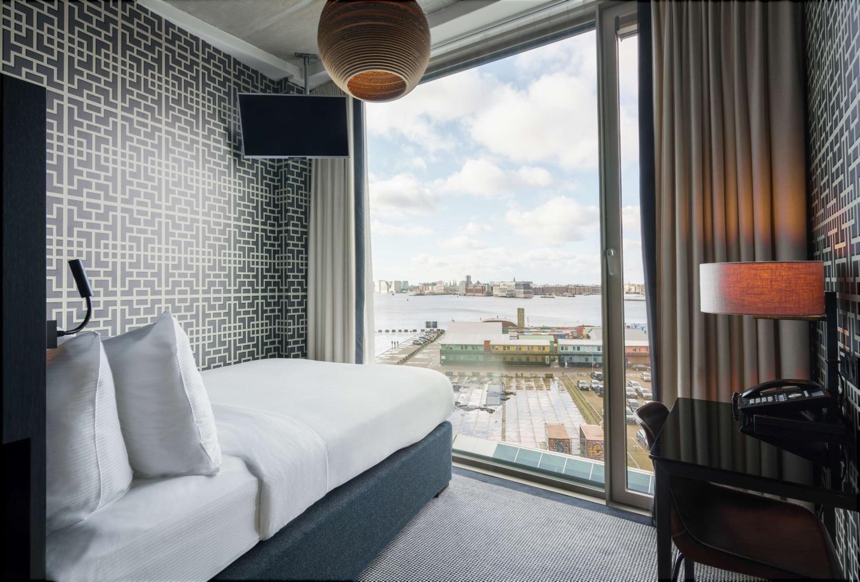 DoubleTree by Hilton Amsterdam - NDSM Wharf — 24