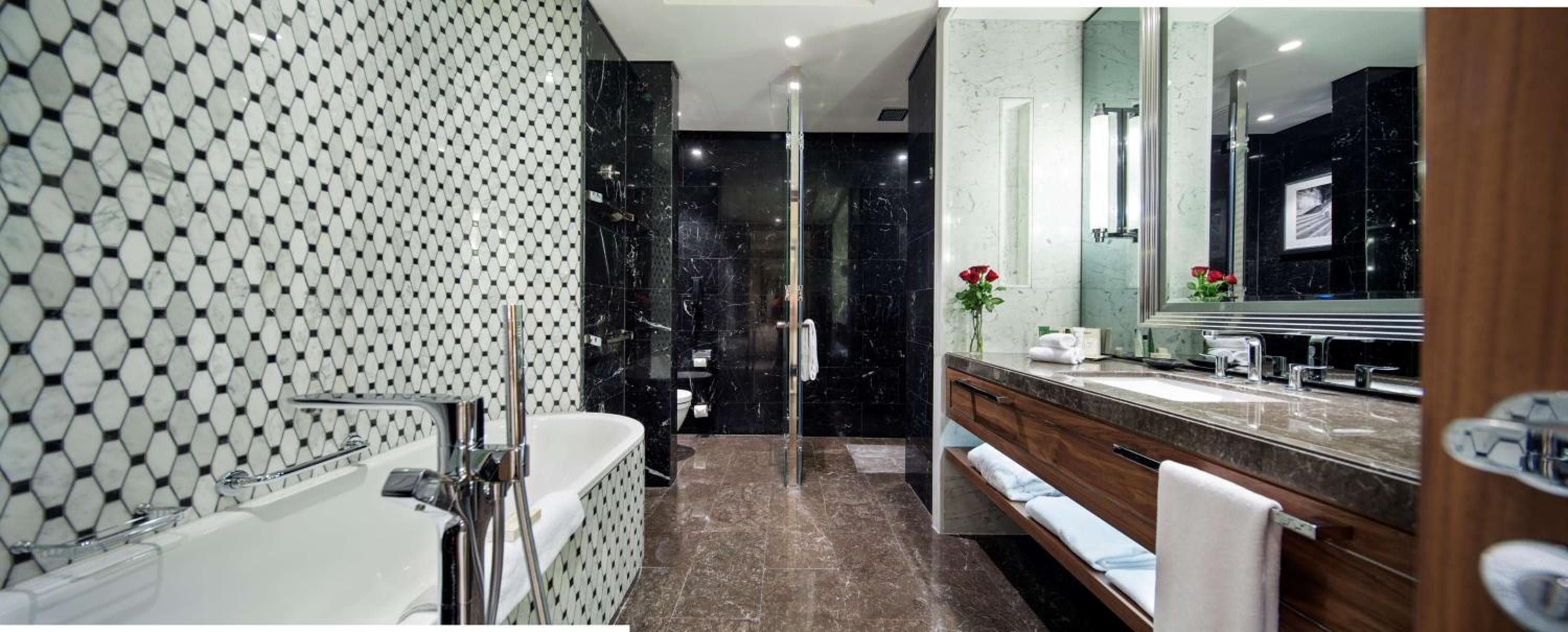 Hilton Istanbul Bomonti hotel, Silahsor Cad. No: 42 Bomonti-Sisli, Istanbul, Turkey — photo 171