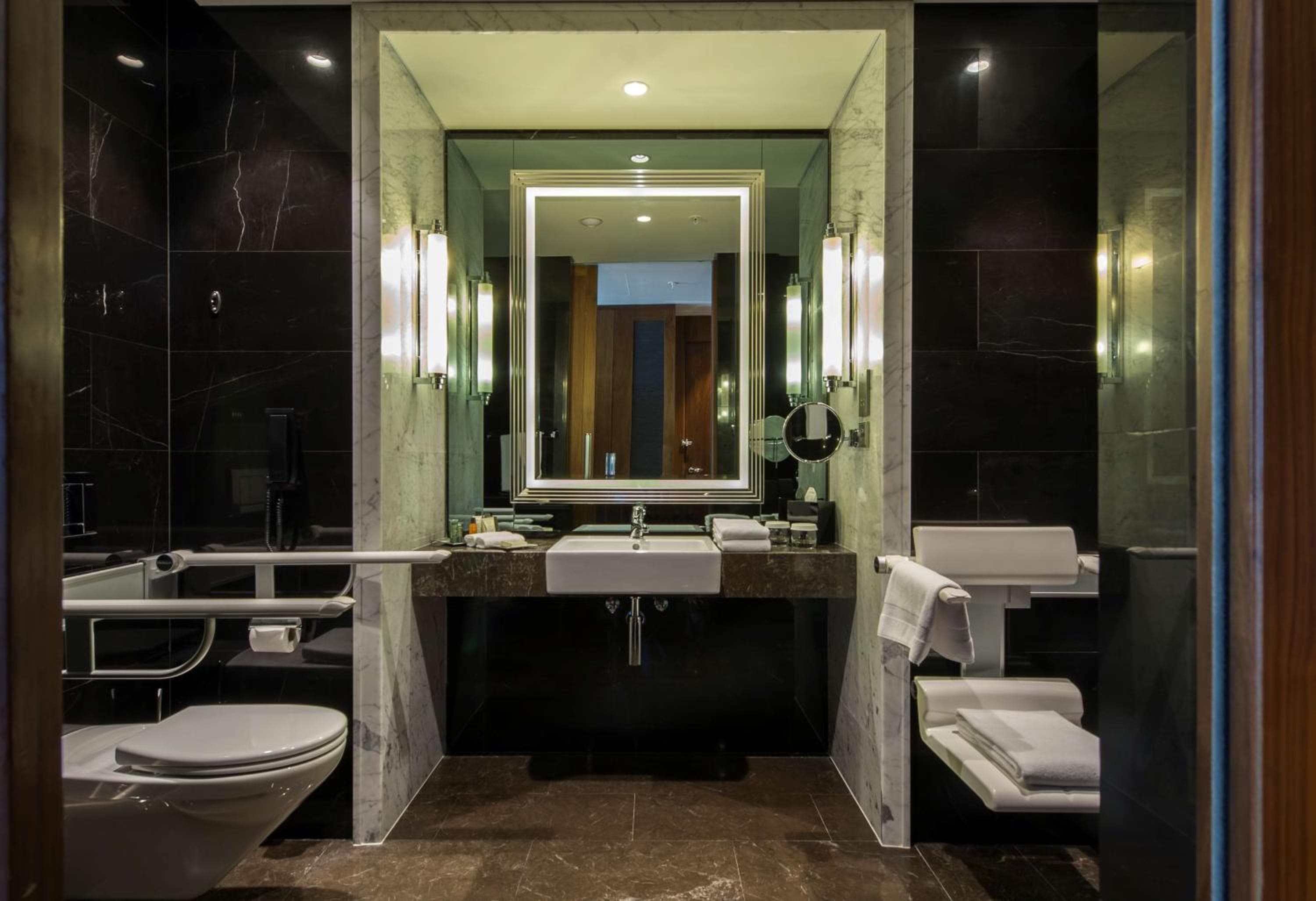 Hilton Istanbul Bomonti hotel, Silahsor Cad. No: 42 Bomonti-Sisli, Istanbul, Turkey — photo 113