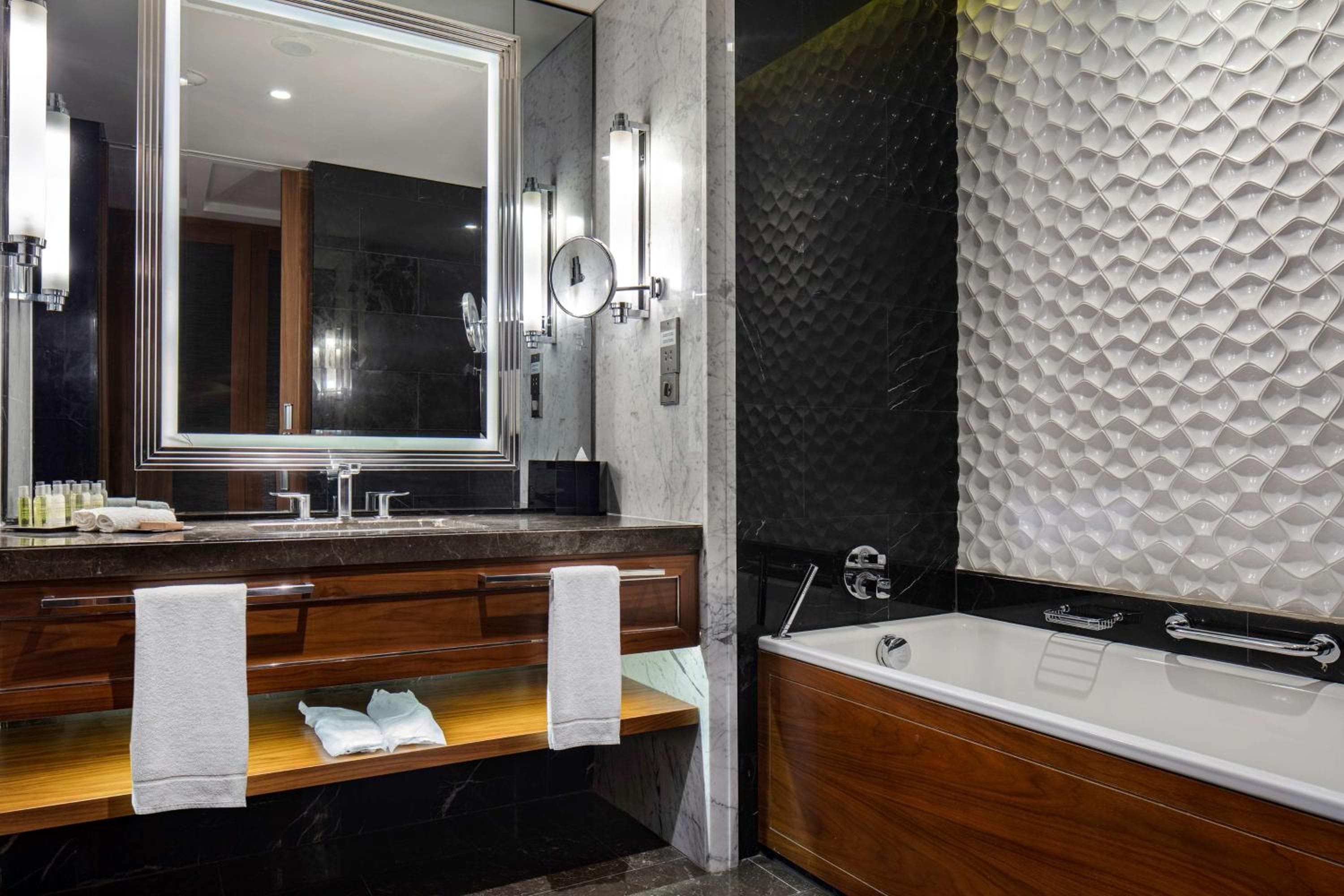 Hilton Istanbul Bomonti hotel, Silahsor Cad. No: 42 Bomonti-Sisli, Istanbul, Turkey — photo 178