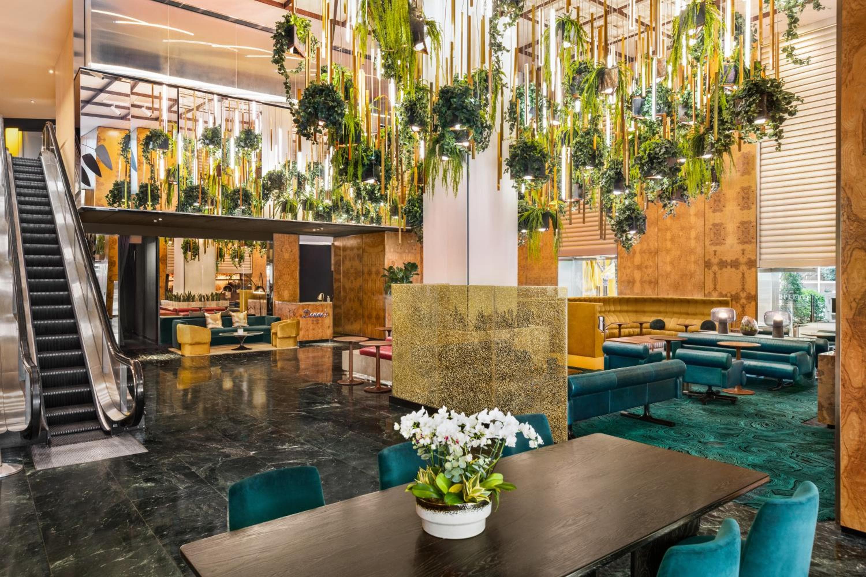 L'Hotel Delfi — 2