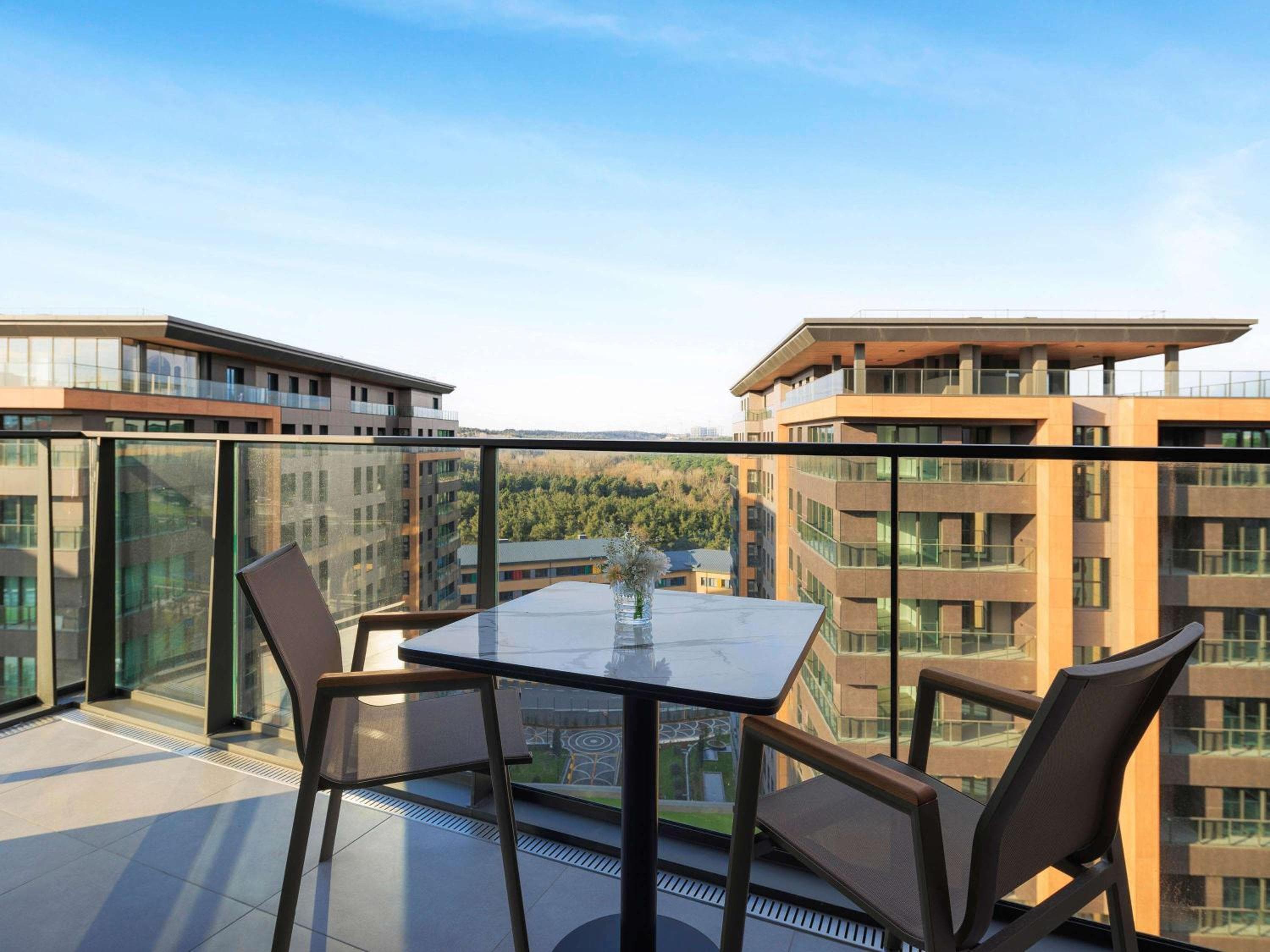 Movenpick Living Istanbul Camlivadi — 2