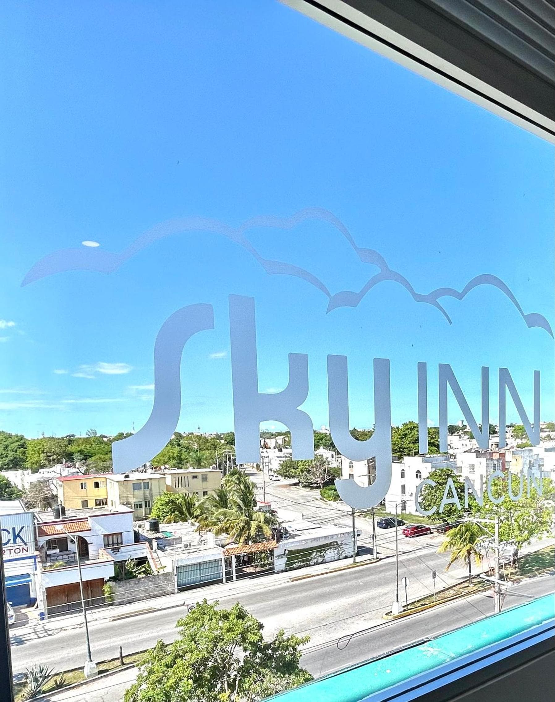 Sky Inn Hotel - Cancun — 10
