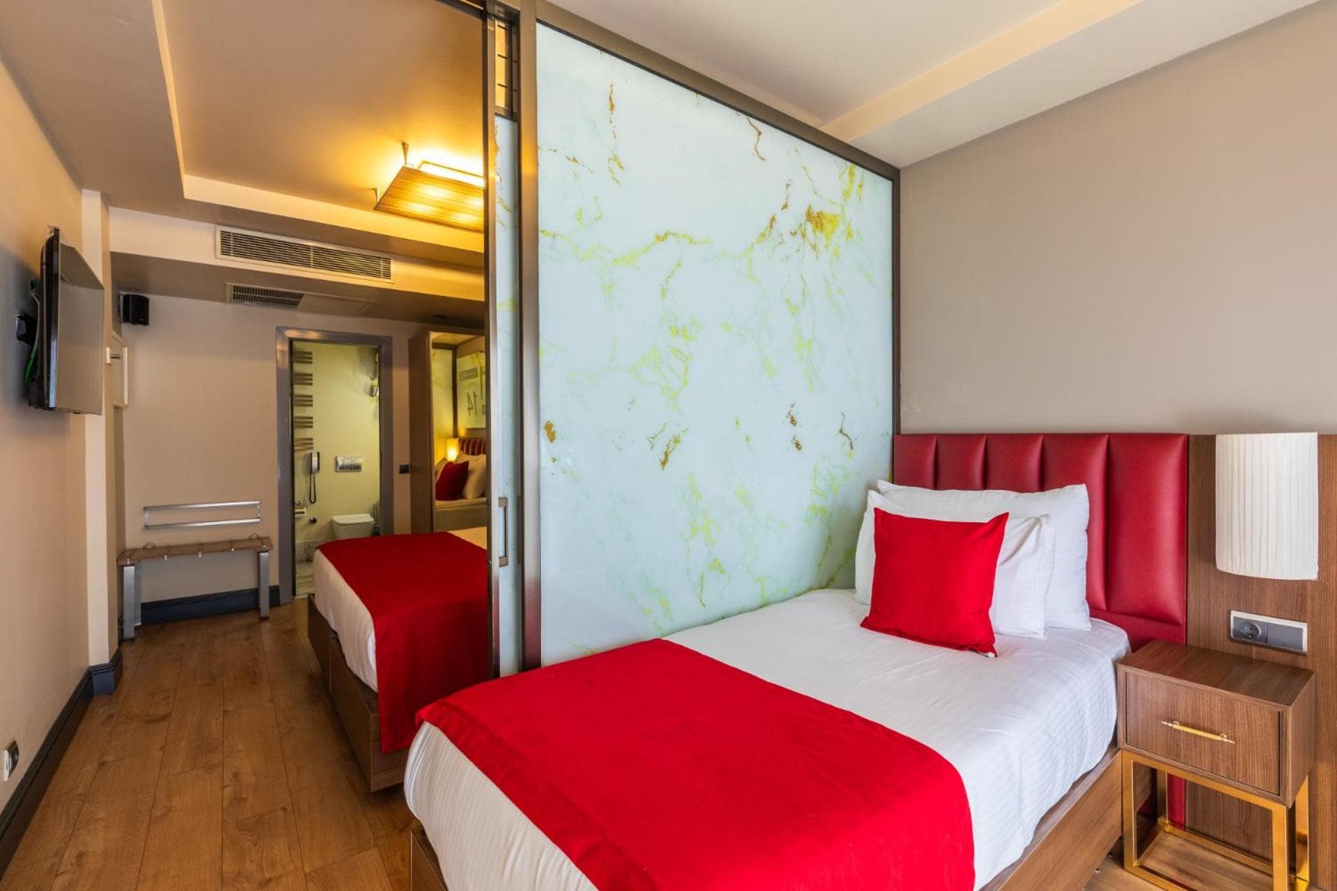 Ramada By Wyndham Istanbul Pera — 5