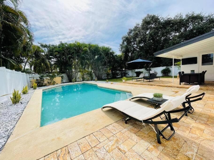 Tropische Oase Haus Privater Pool Familienhof — 2