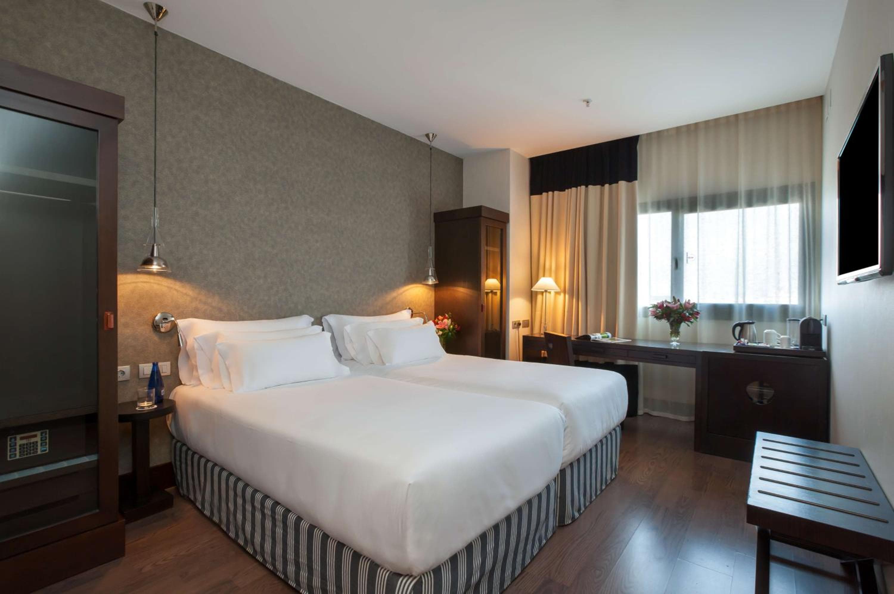NH Collection Sevilla — 10