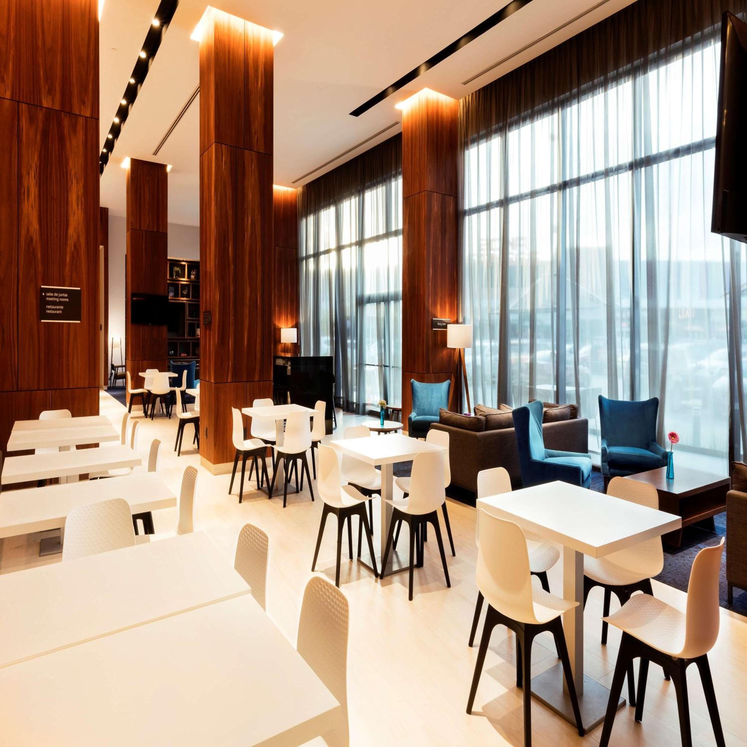 Hampton Inn By Hilton Cancun Cumbres — 11