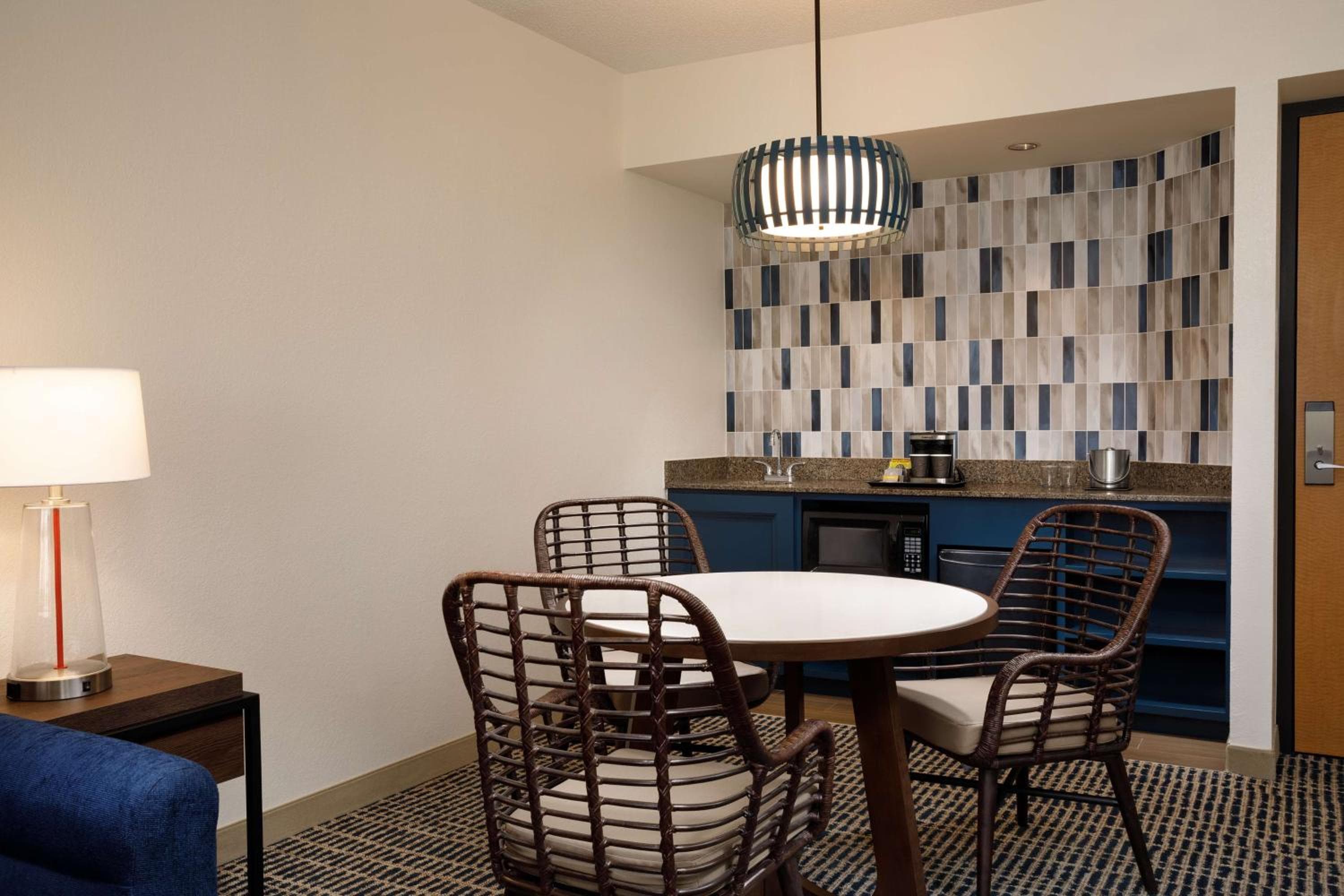 DoubleTree Suites by Hilton Orlando at Disney Springs — 15