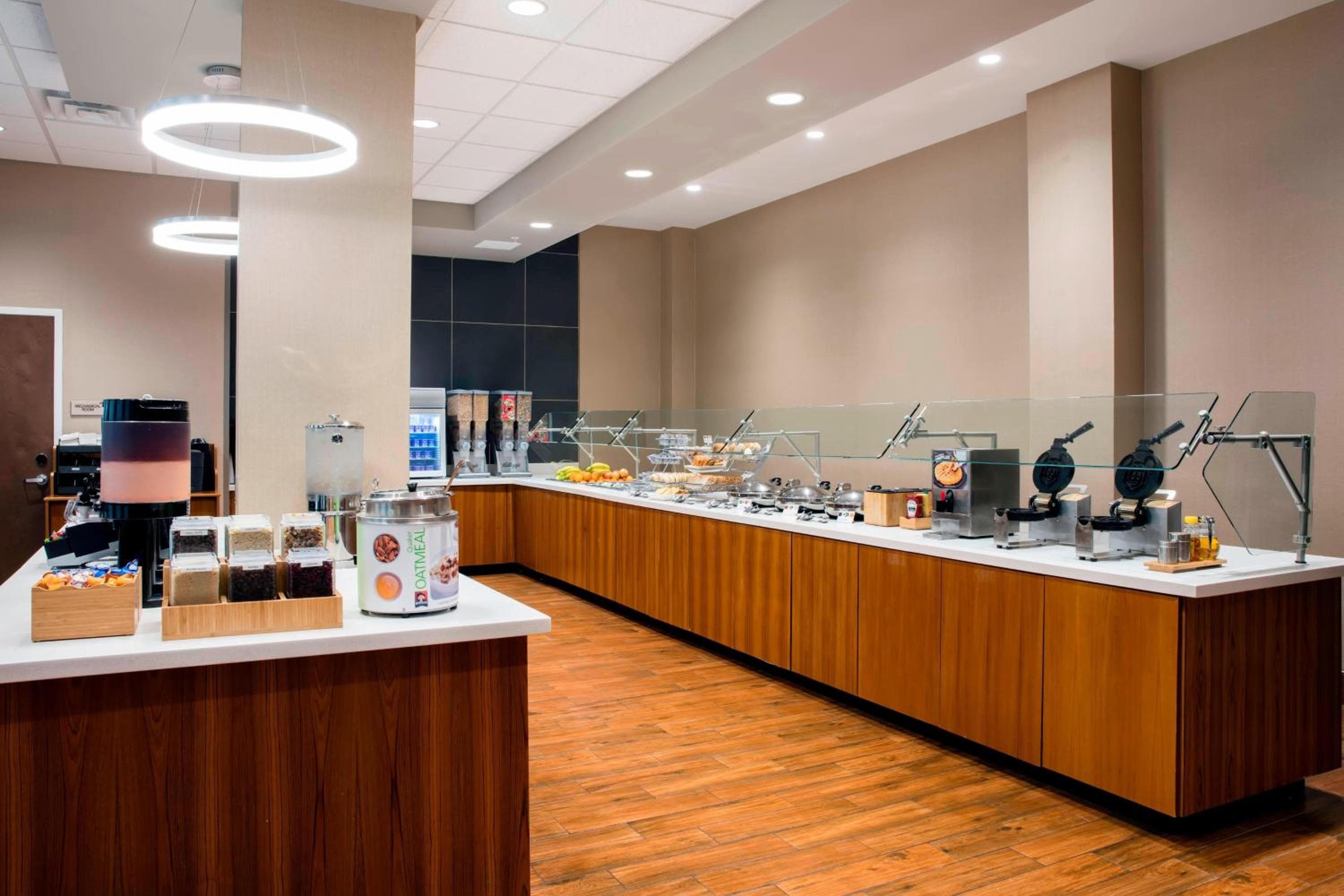 SpringHill Suites by Marriott Orlando presso FLAMINGO CROSSINGS centro città-ingresso occidentale — 27
