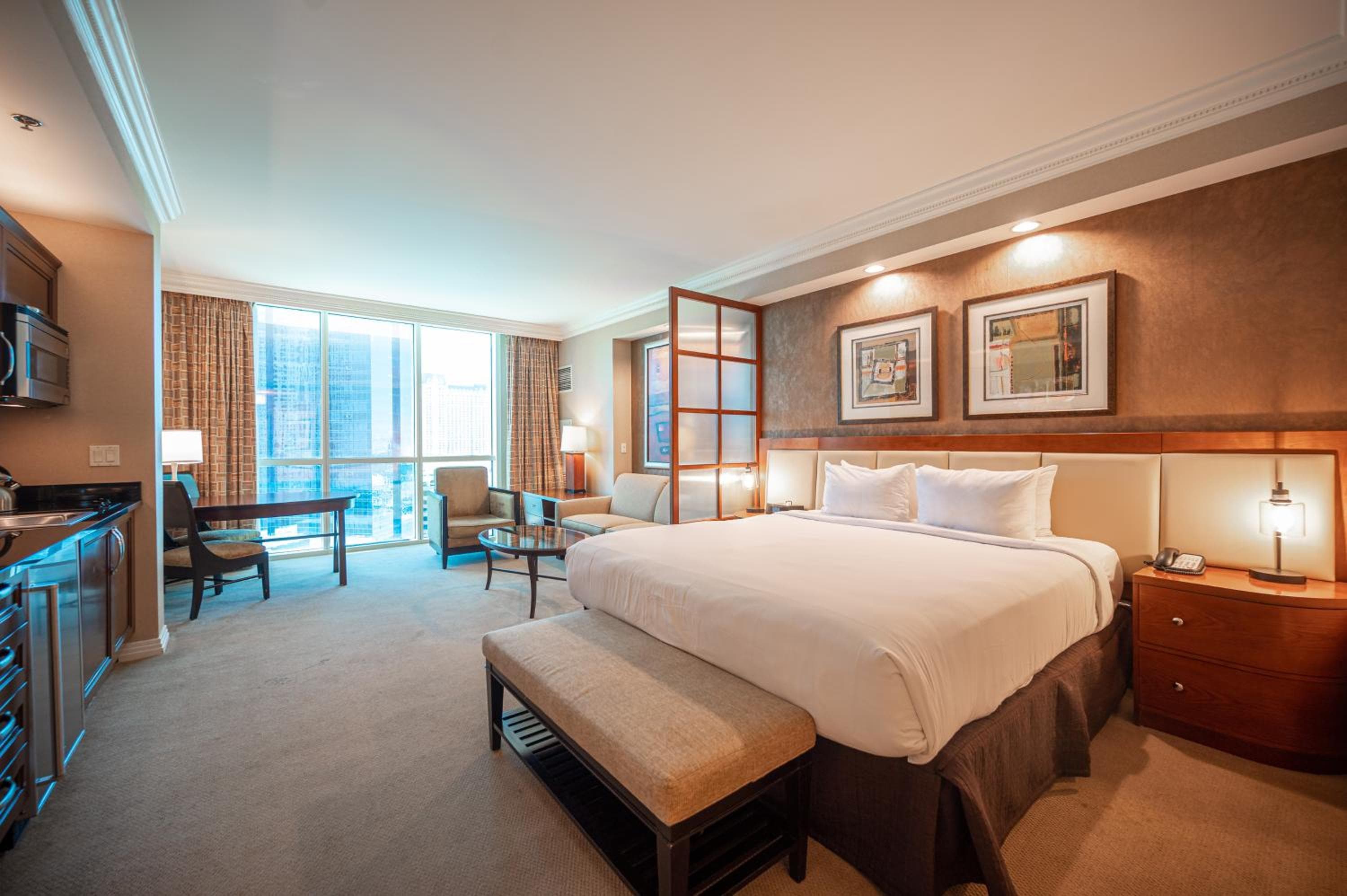 NO RESORT FEES-MGM StripView Adjoining Suites F1 View — 16