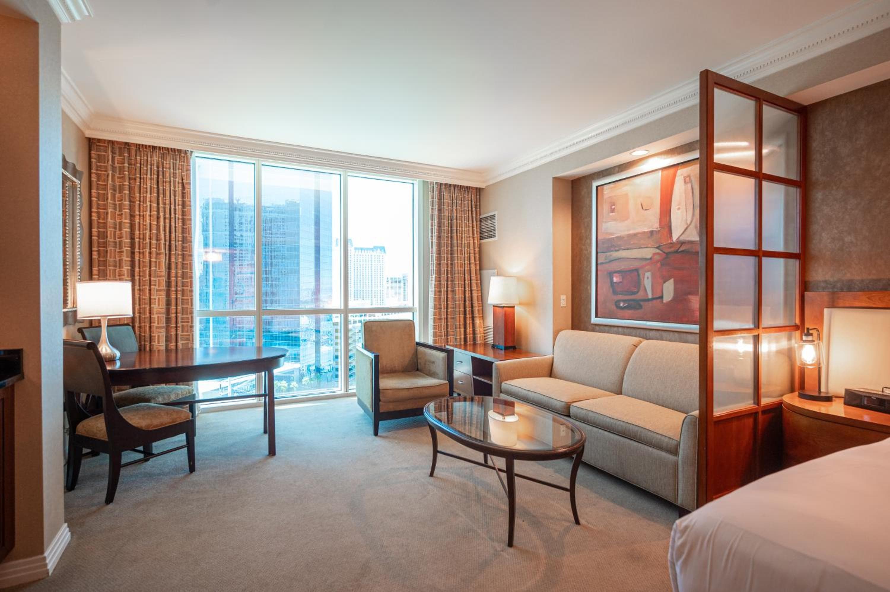 NO RESORT FEES-MGM StripView Adjoining Suites F1 View — 3