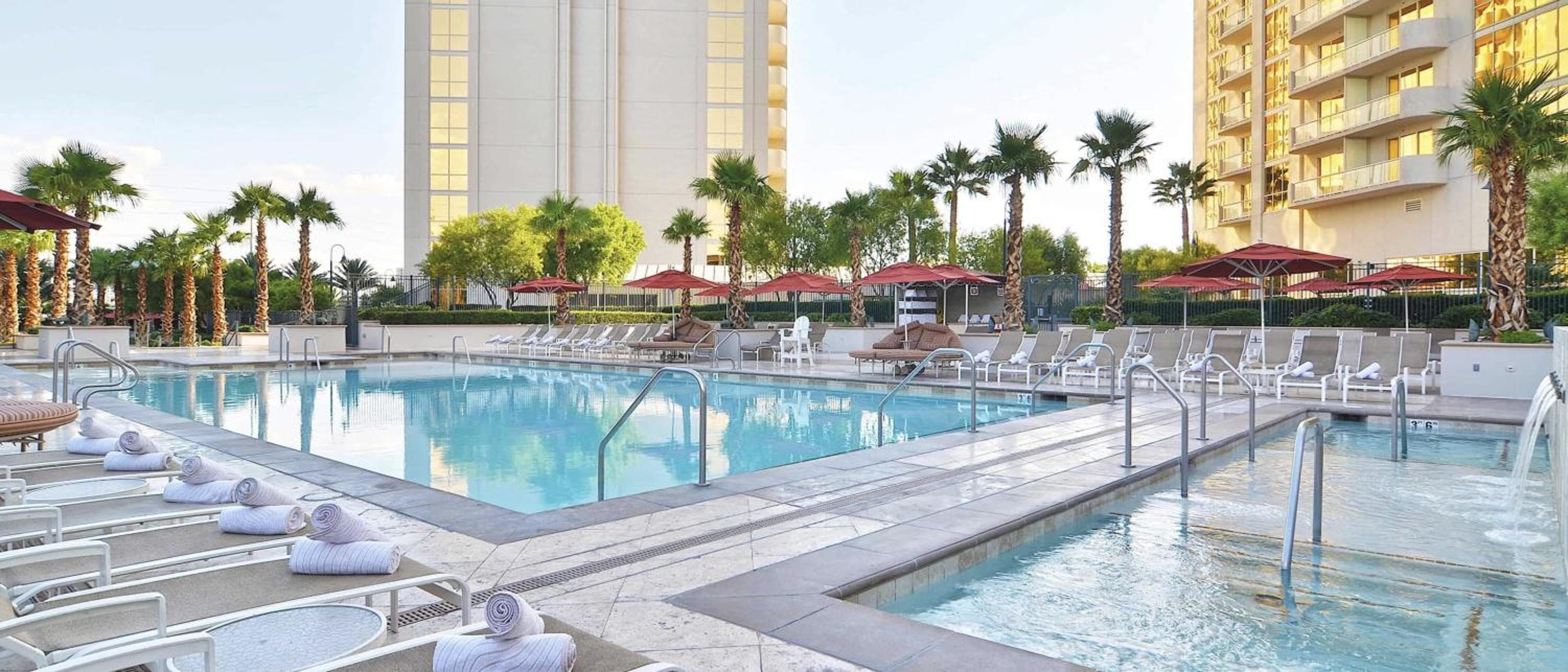 NO RESORT FEES-MGM StripView Adjoining Suites F1 View — 15