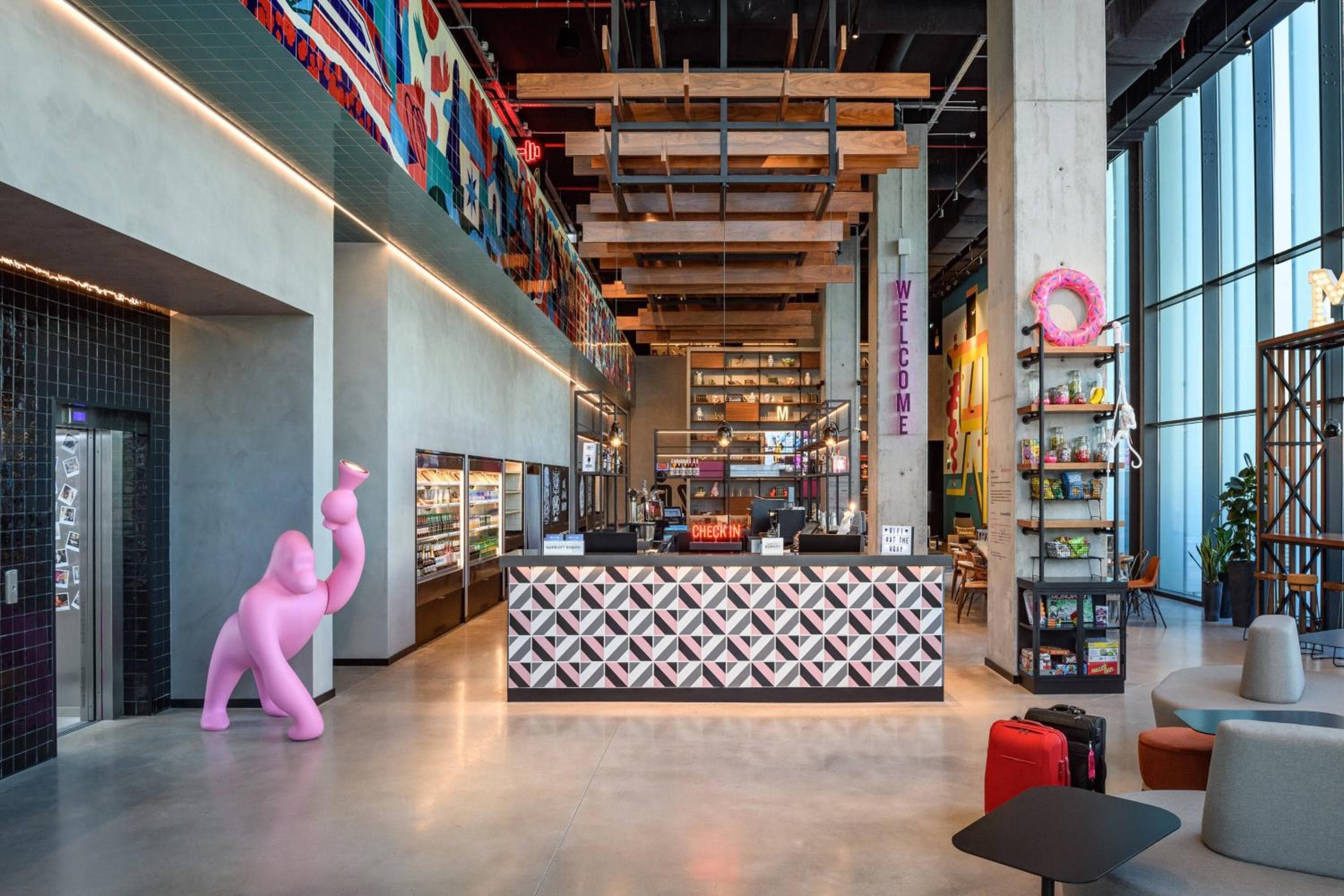 Moxy Lisboa Oriente — 5