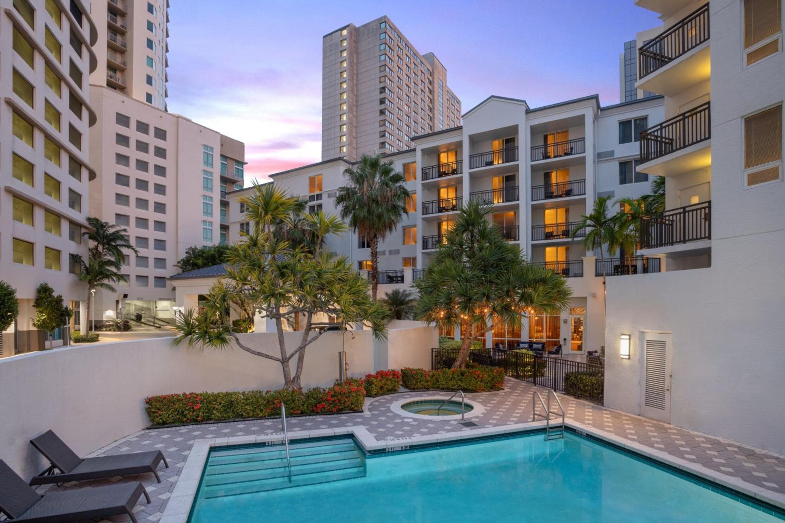 Courtyard Miami-Dadeland — 28