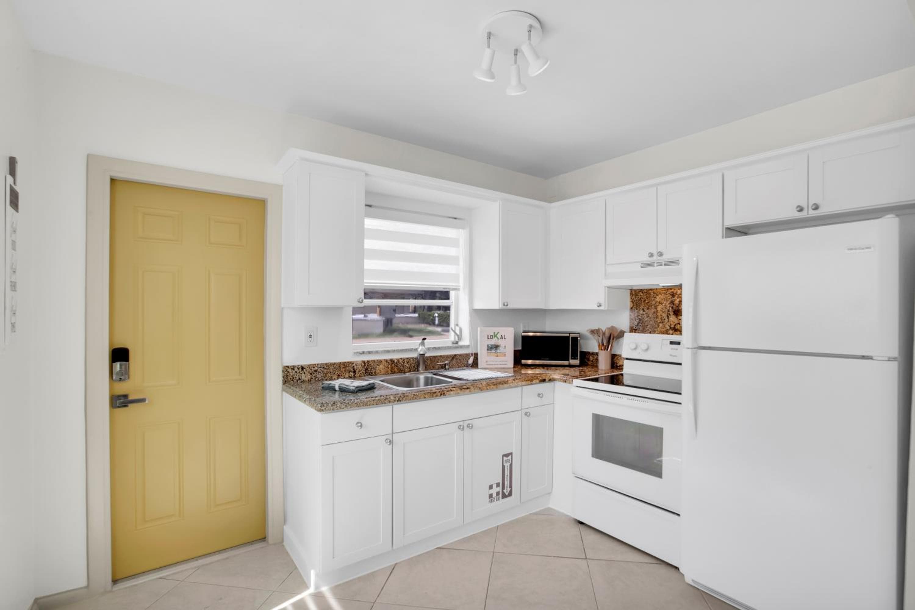 LoKal Rental destino Tropical Florida — 16