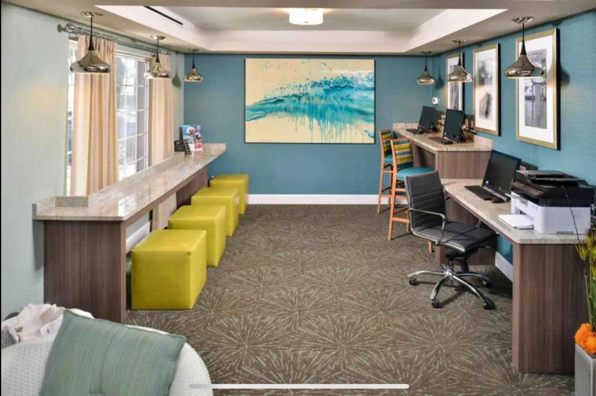Red Roof Inn PLUS & Suites Tampa - Busch Gardens — 28