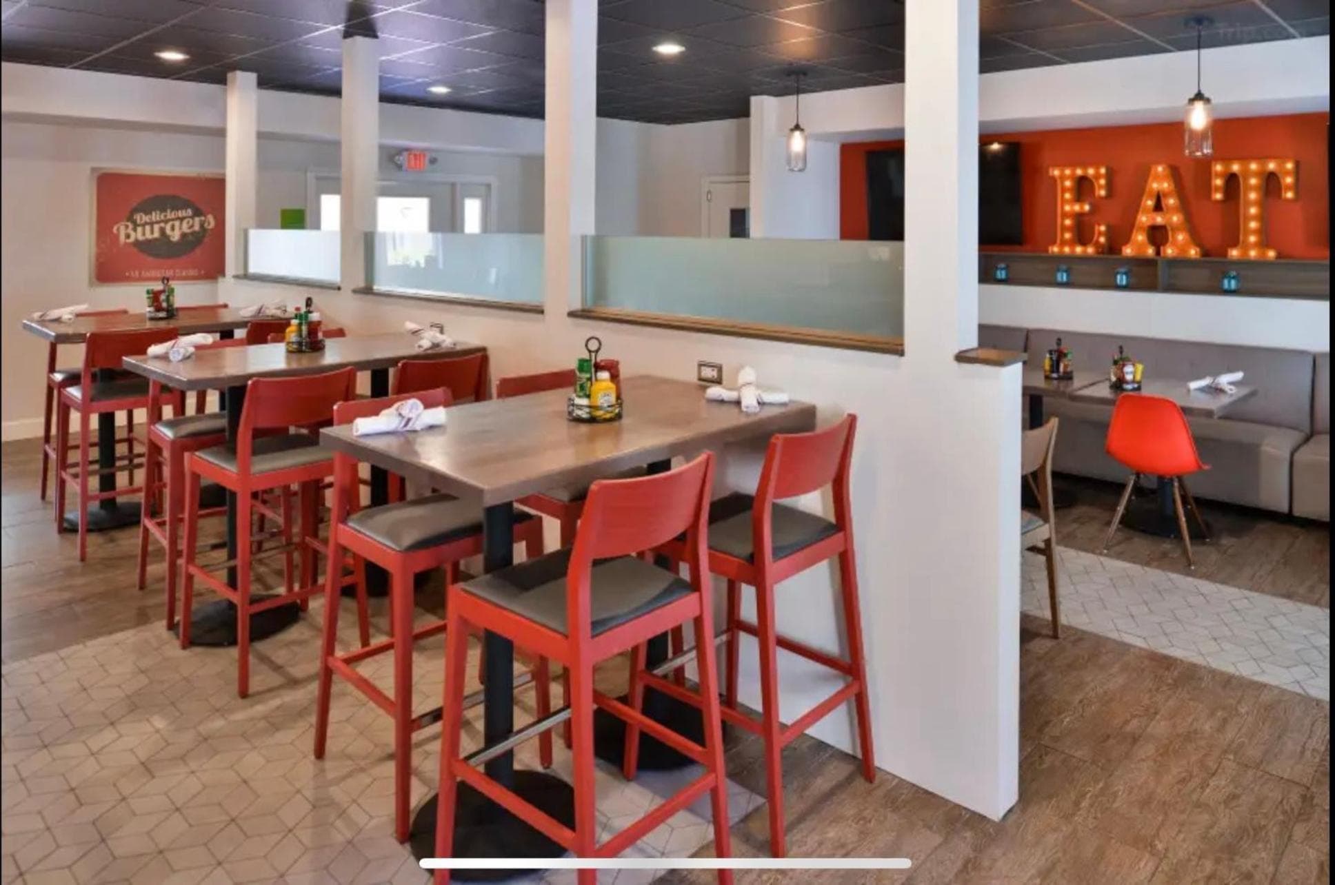 Red Roof Inn PLUS & Suites Tampa - Busch Gardens — 27