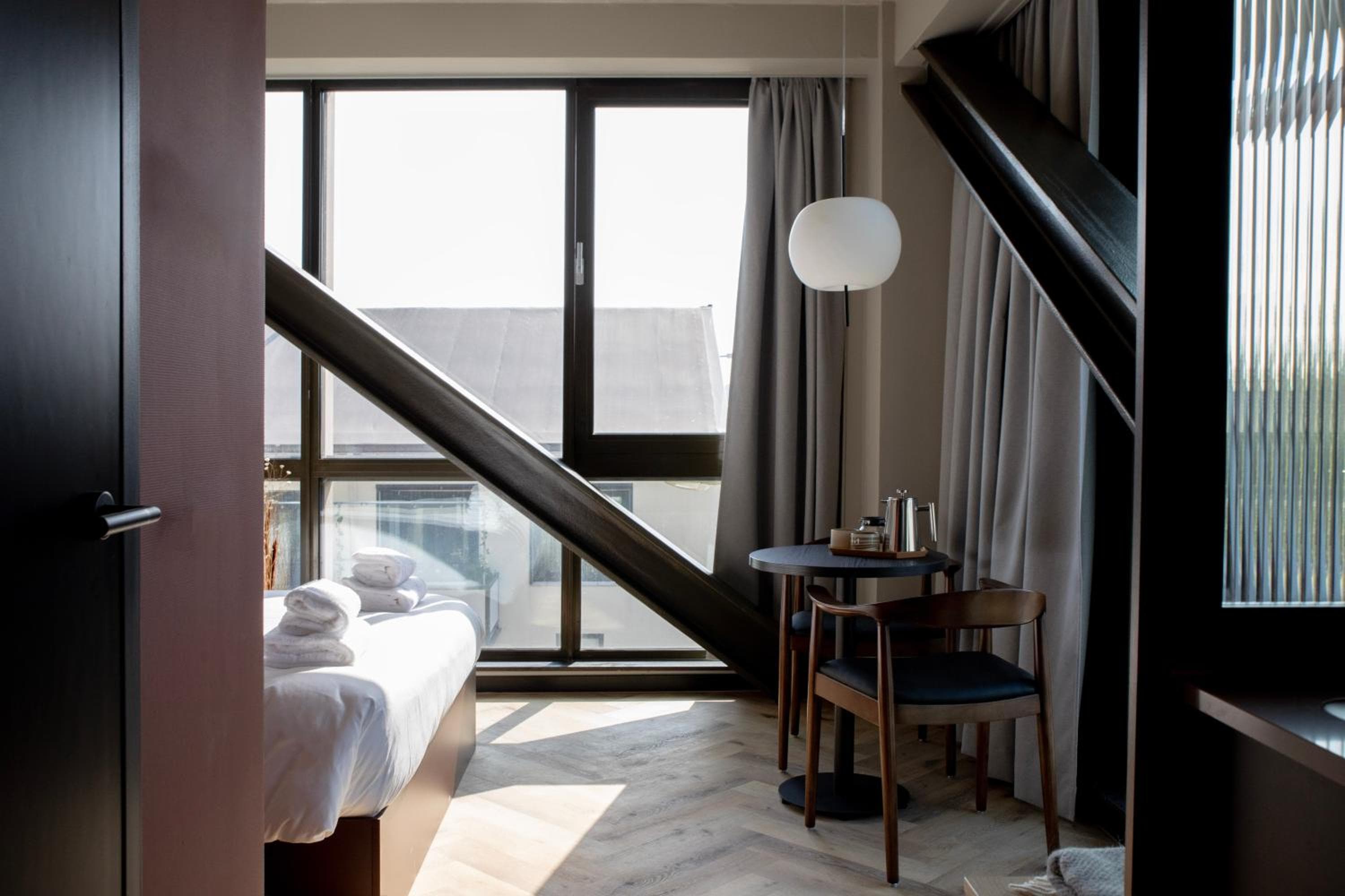 Bob W Amsterdam Nord — 18