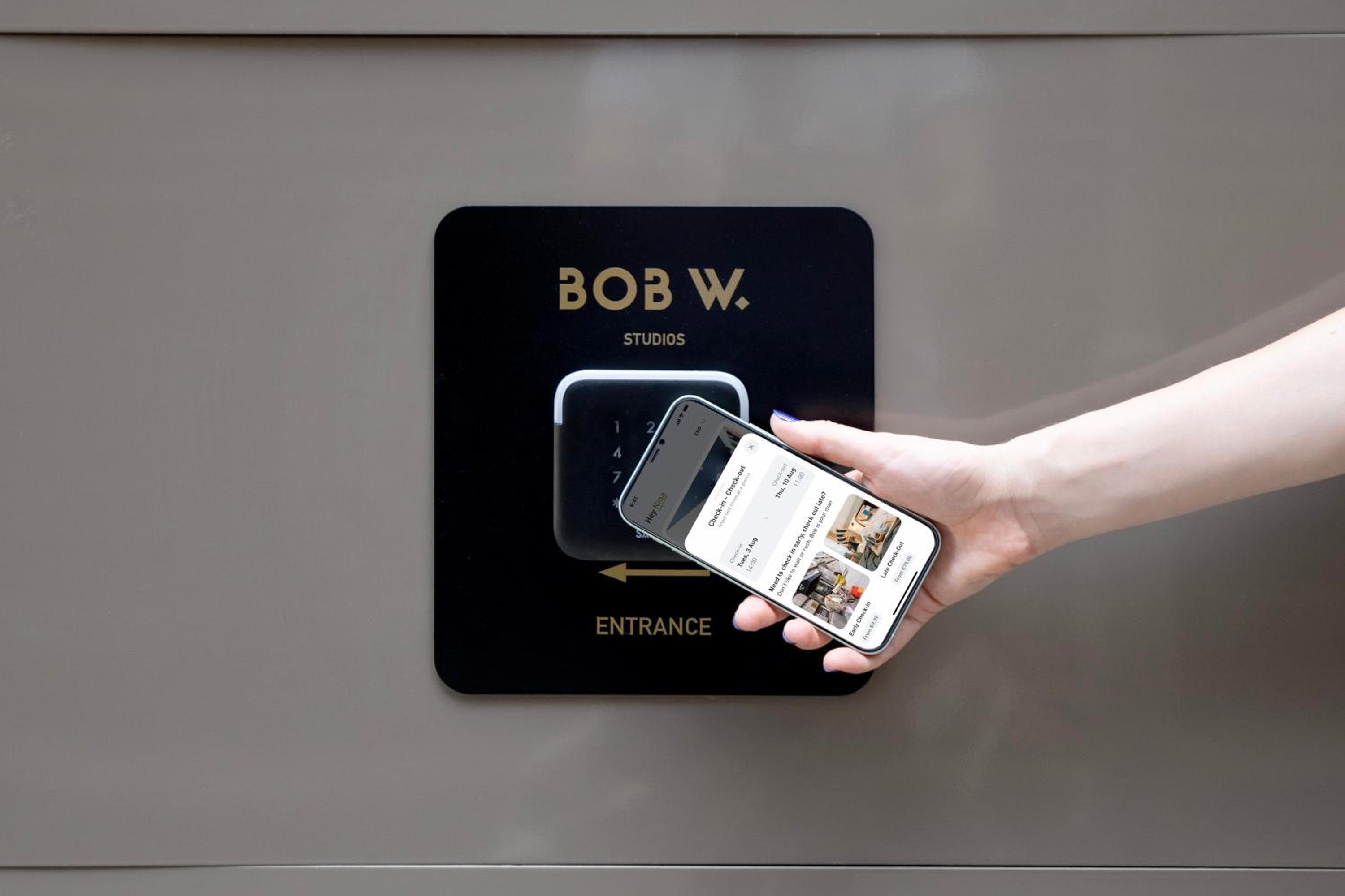 Bob W Amsterdam Noord — 25