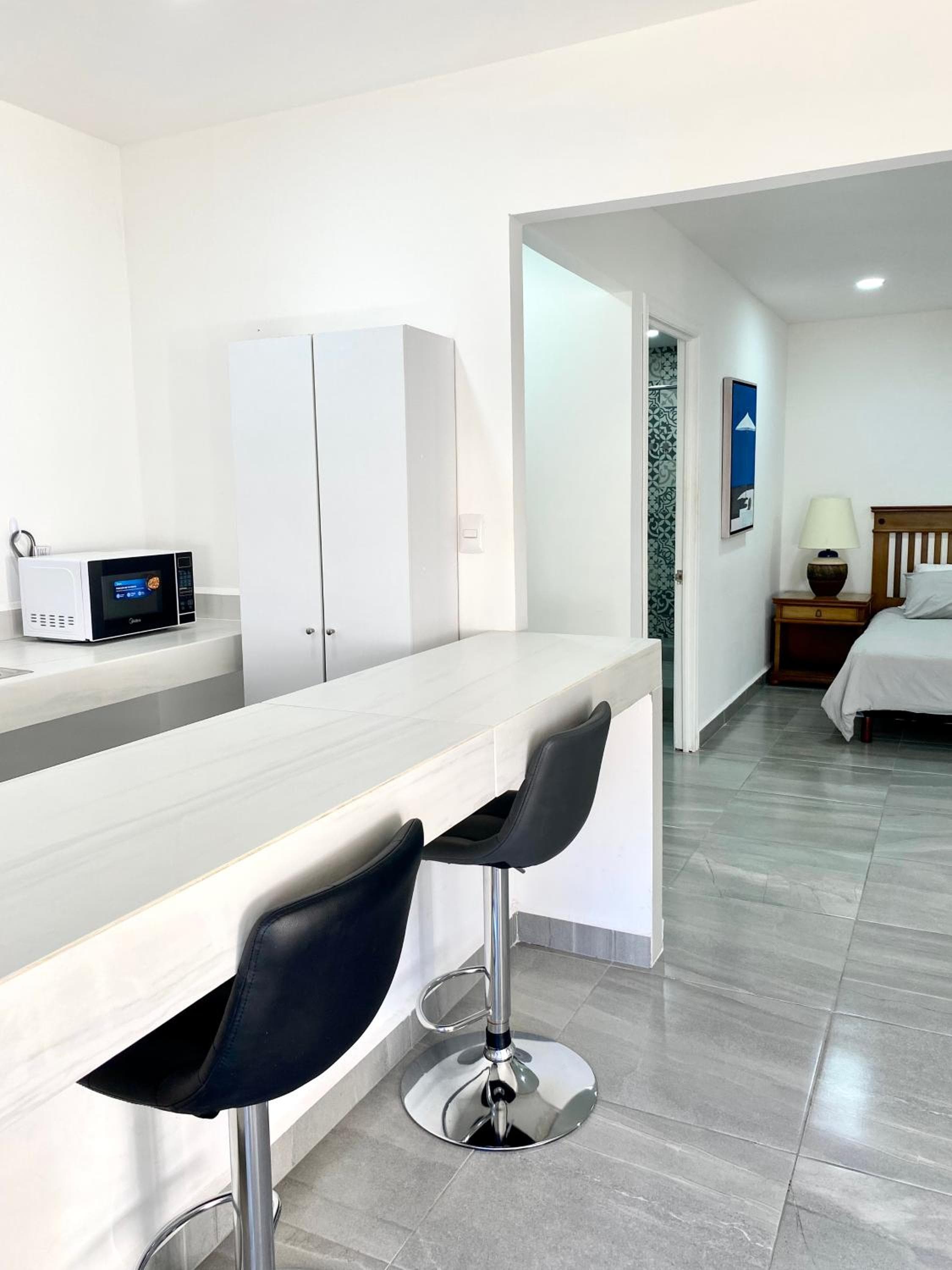 5th Av Studio vicino alla spiaggia ADO Ferry & Mall — 12