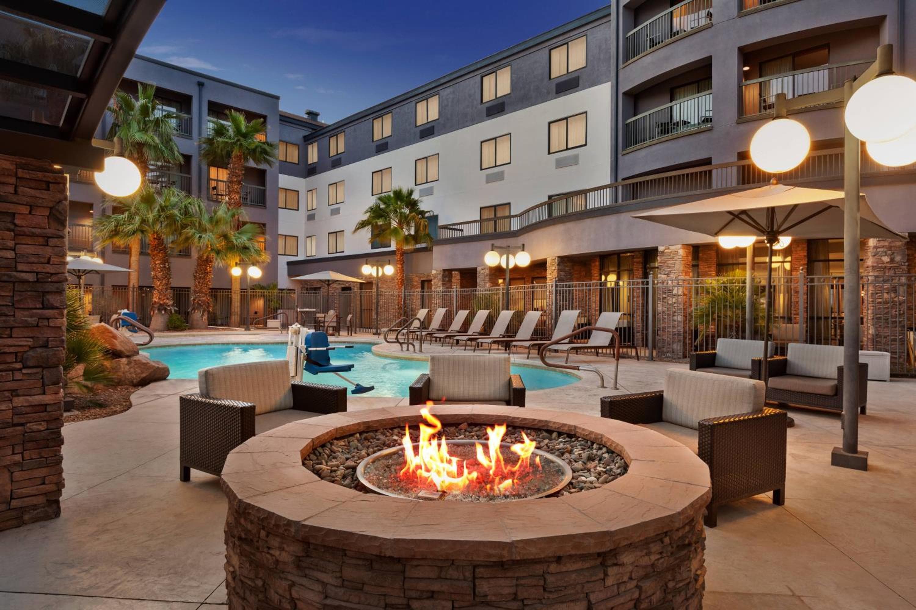 Courtyard By Marriott Las Vegas Stadium Area — 10