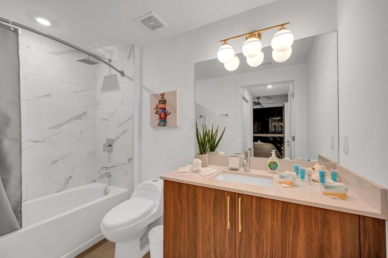 Condominio exclusivo en el centro de Miami con vistas a la piscina y estacionamiento gratuito — 23