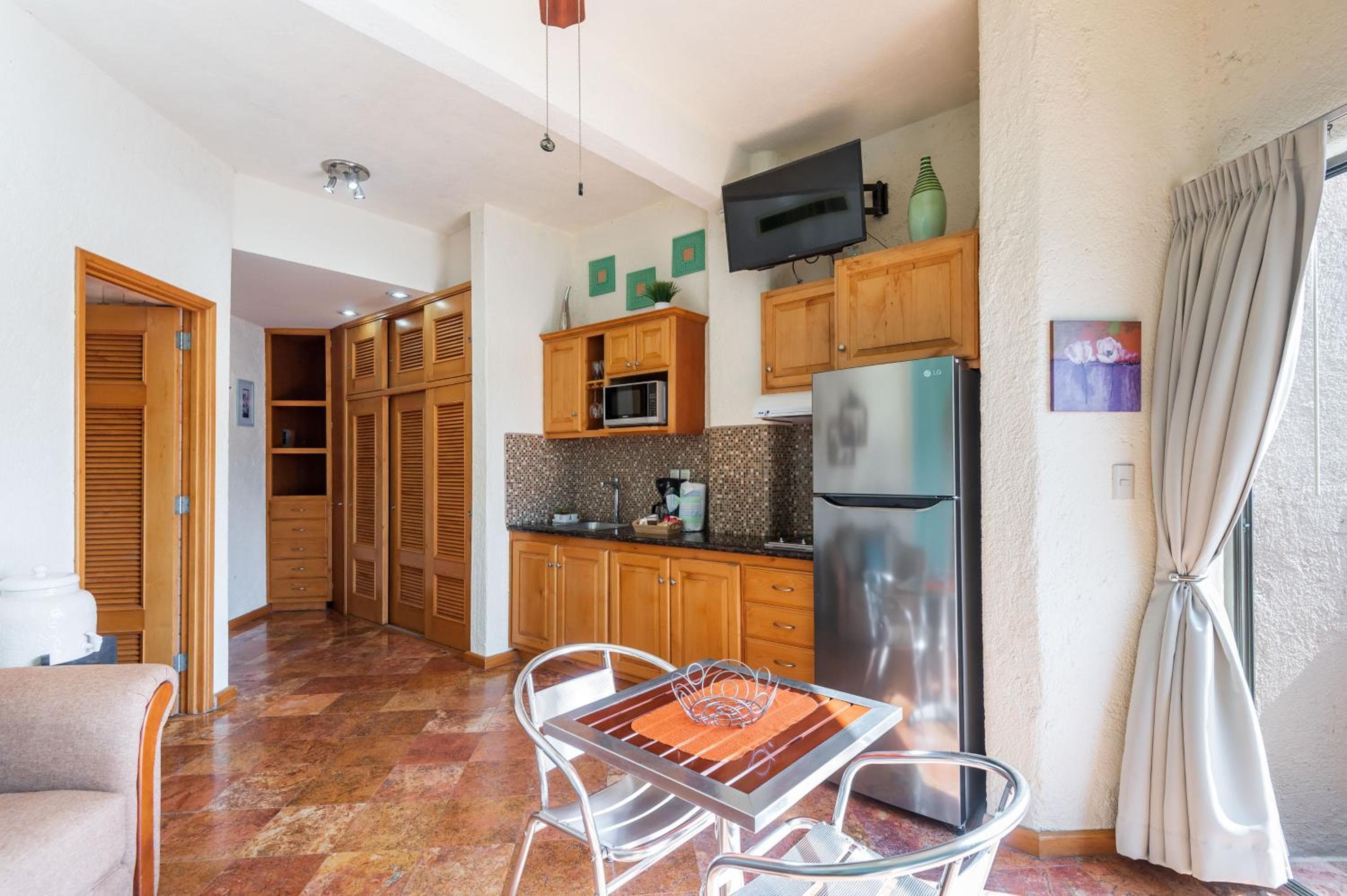 Marina Cabo Plaza Town & Beach condomini — 27