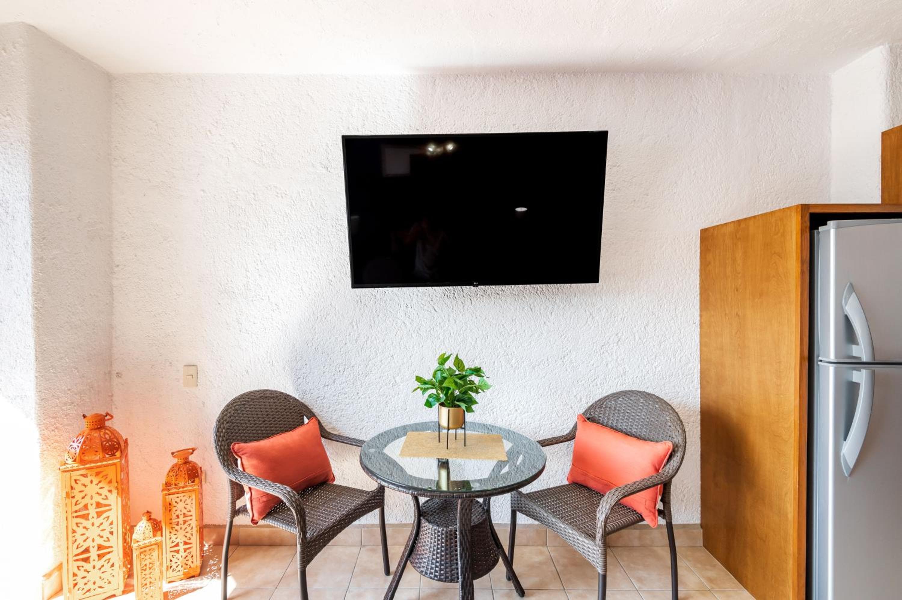 Marina Cabo Plaza Town & Beach Condos — 12