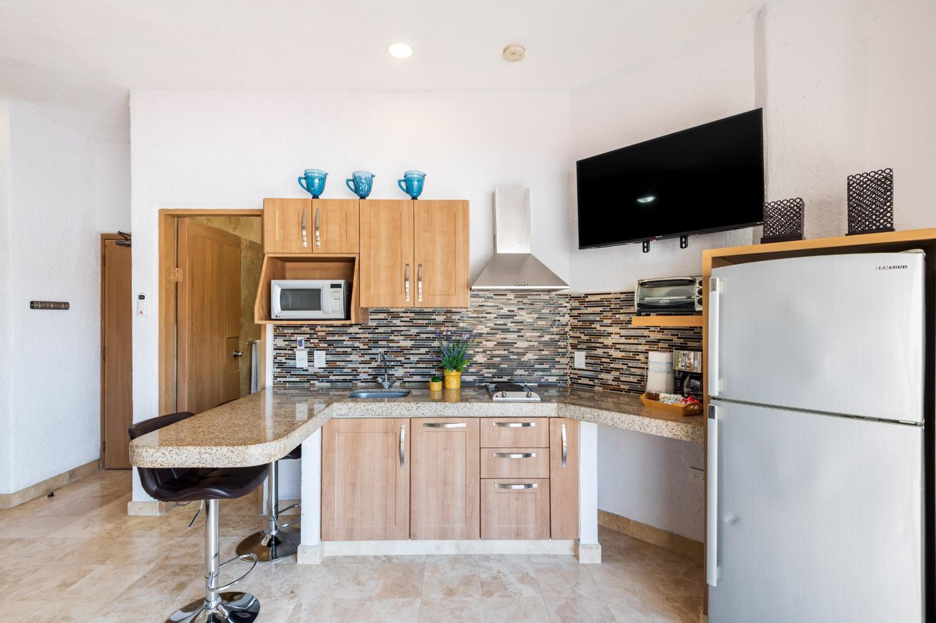Marina Cabo Plaza Town & Beach Condos — 23