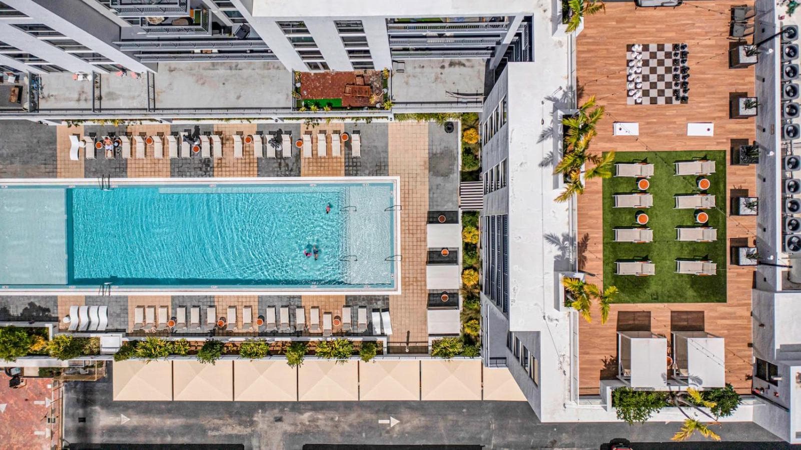 Modern 2 Bed Mins from Brickell With Free Parking — 2