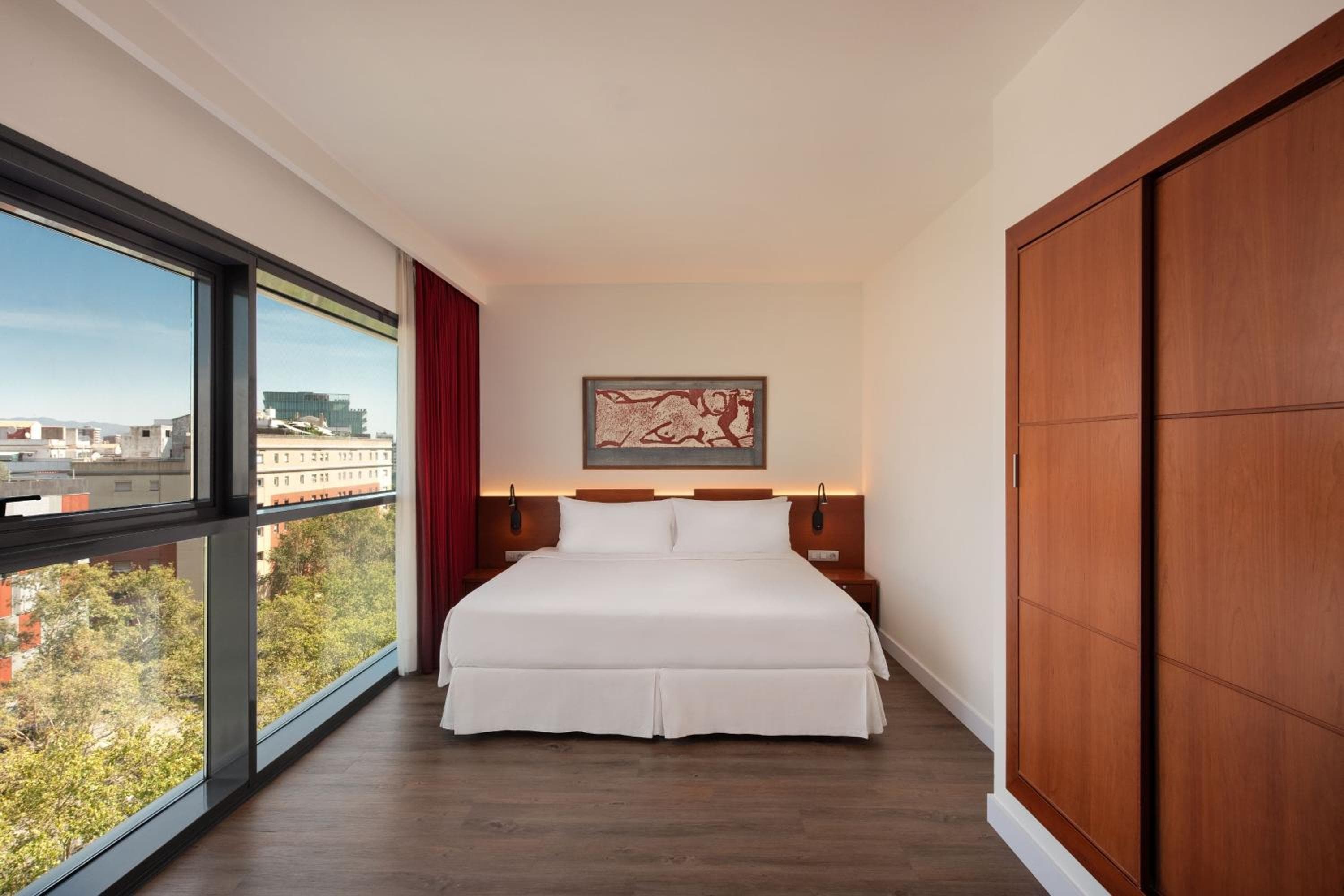 Cuatro Puntos by Sheraton Barcelona Diagonal — 15