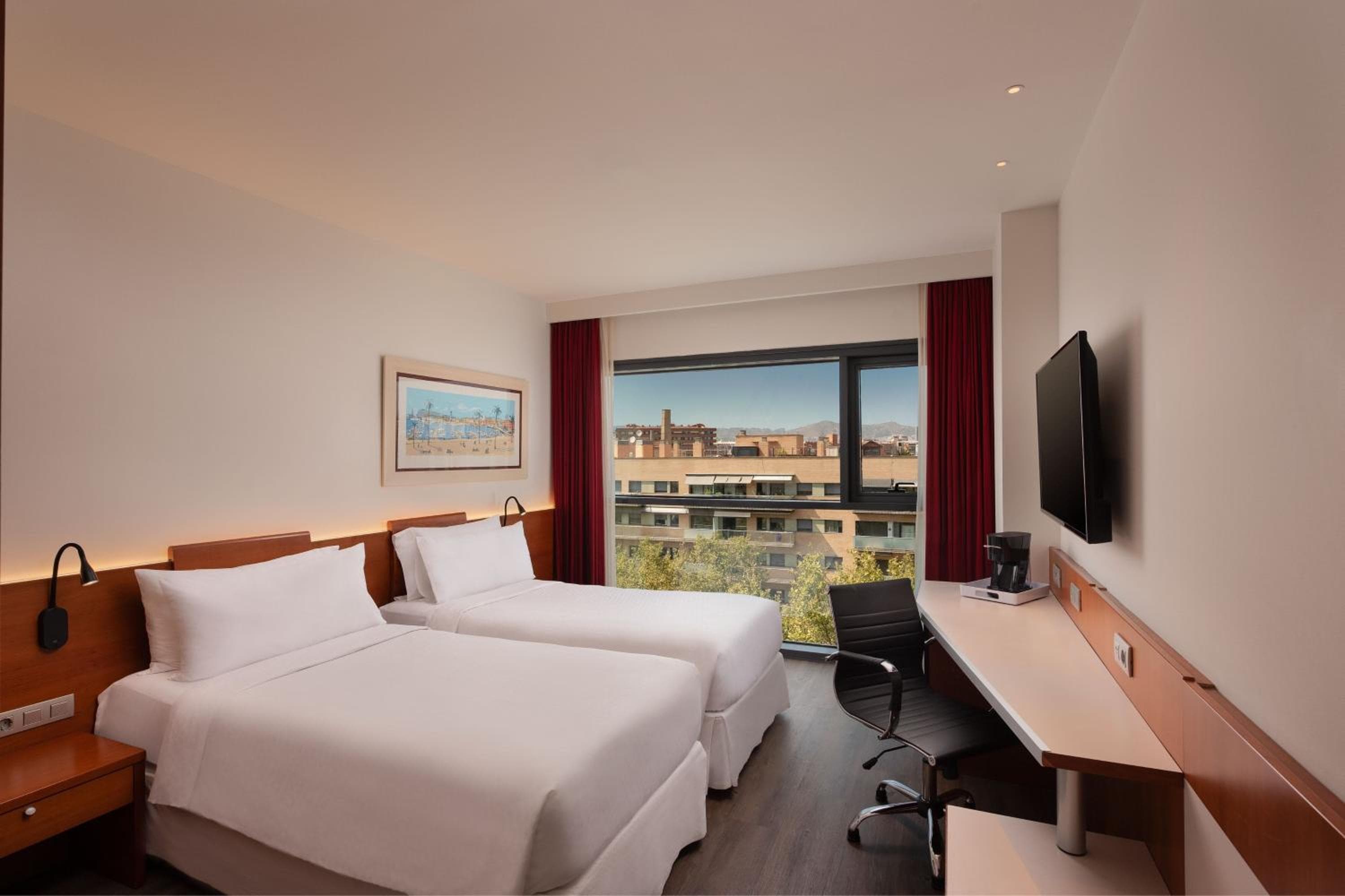 Cuatro Puntos by Sheraton Barcelona Diagonal — 11